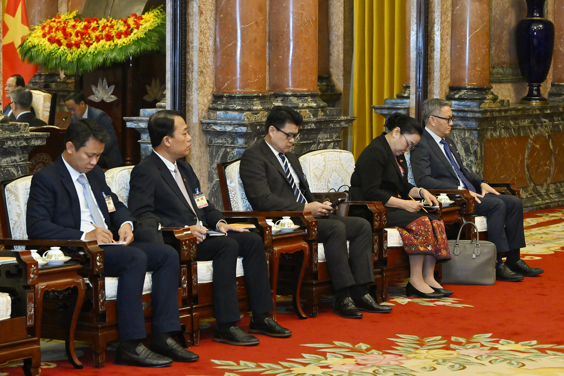 [Ảnh] Chủ tịch nước Lương Cường tiếp Thủ tướng Lào Sonexay Siphandone ảnh 6