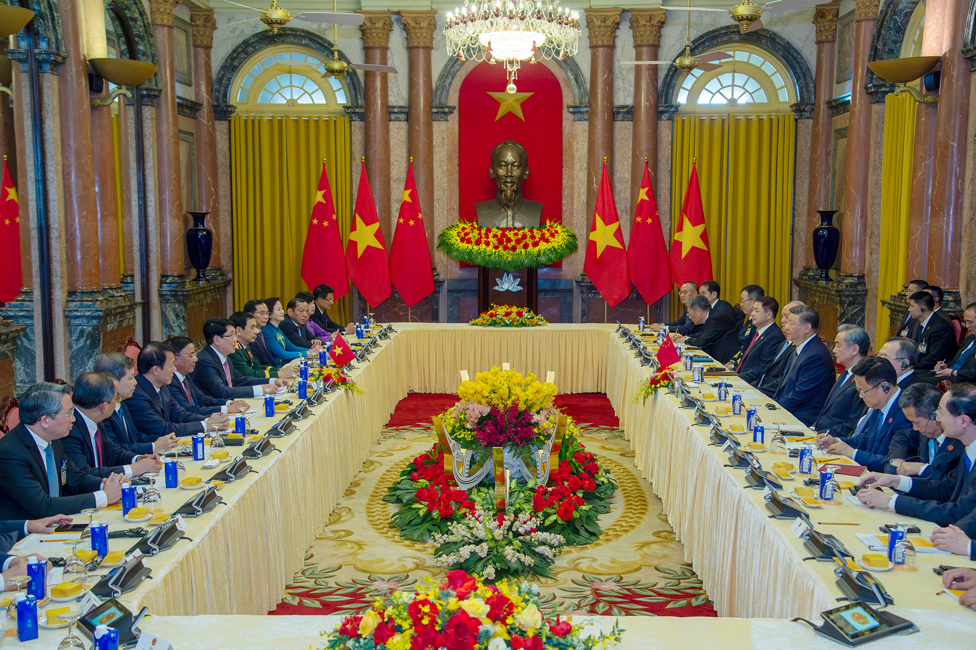 Chủ tịch nước Lương Cường hội đàm với Tổng Bí thư, Chủ tịch Trung Quốc Tập Cận Bình tại Phủ Chủ tịch.