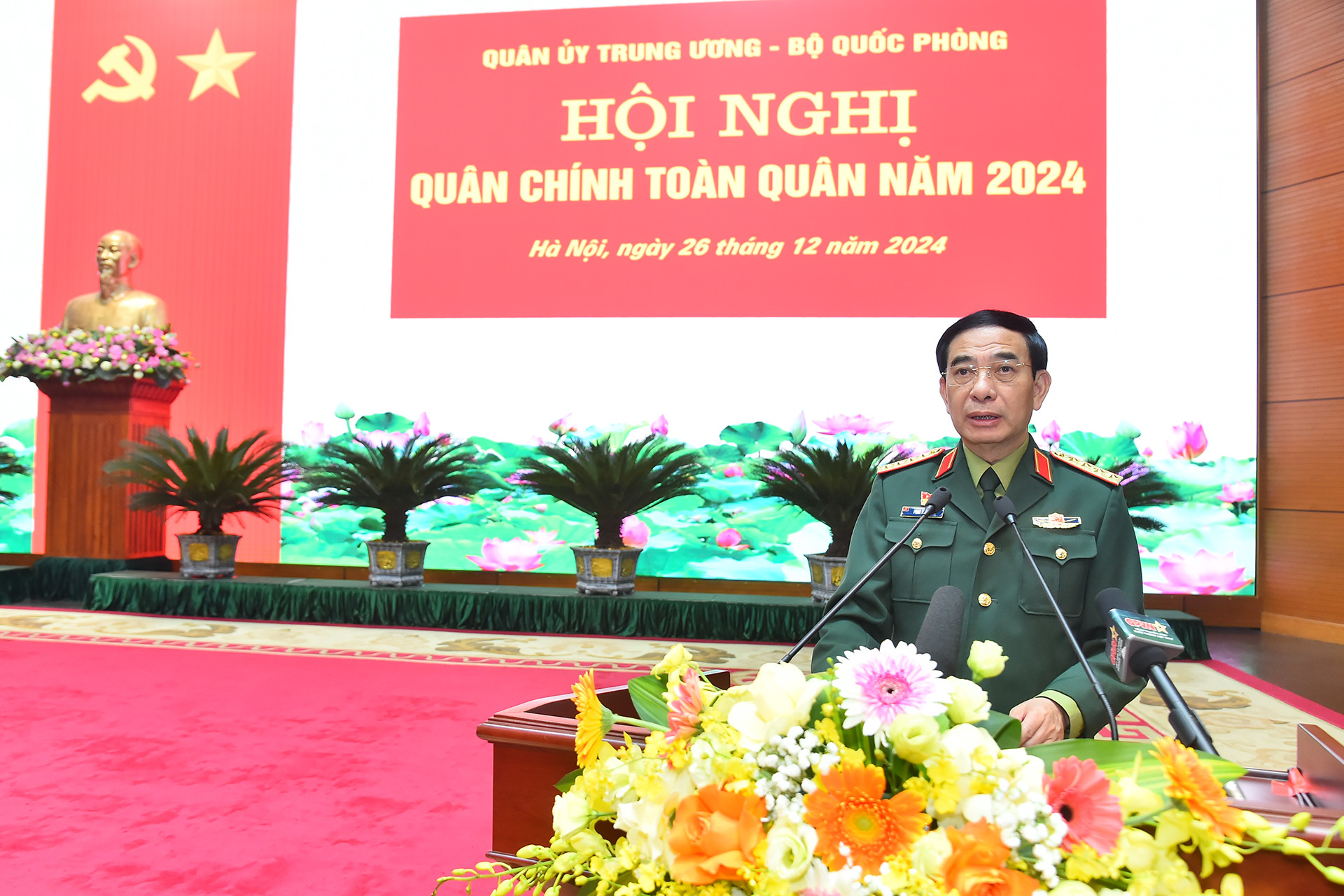 Bộ trưởng Quốc phòng Phan Văn Giang phát biểu khai mạc Hội nghị Quân chính toàn quân năm 2024.