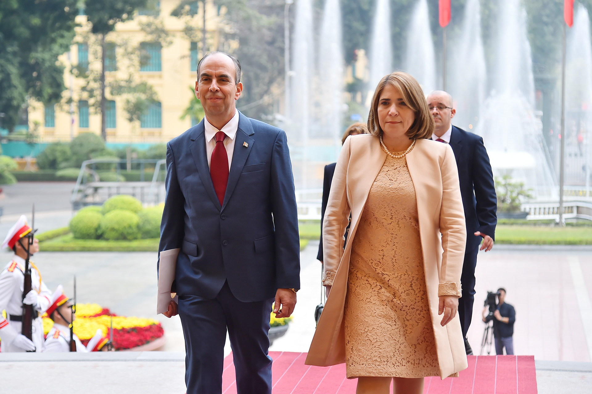 Đại sứ Cuba tại Việt Nam Rogelio Polanco Fuentes tới buổi lễ trình Quốc thư lên Chủ tịch nước Lương Cường.