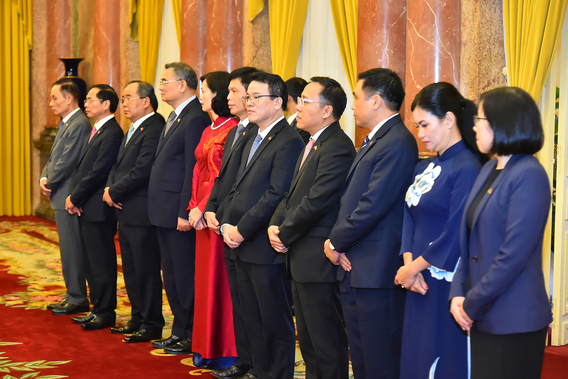 Các thành viên đoàn Việt Nam tham dự lễ ký kết.