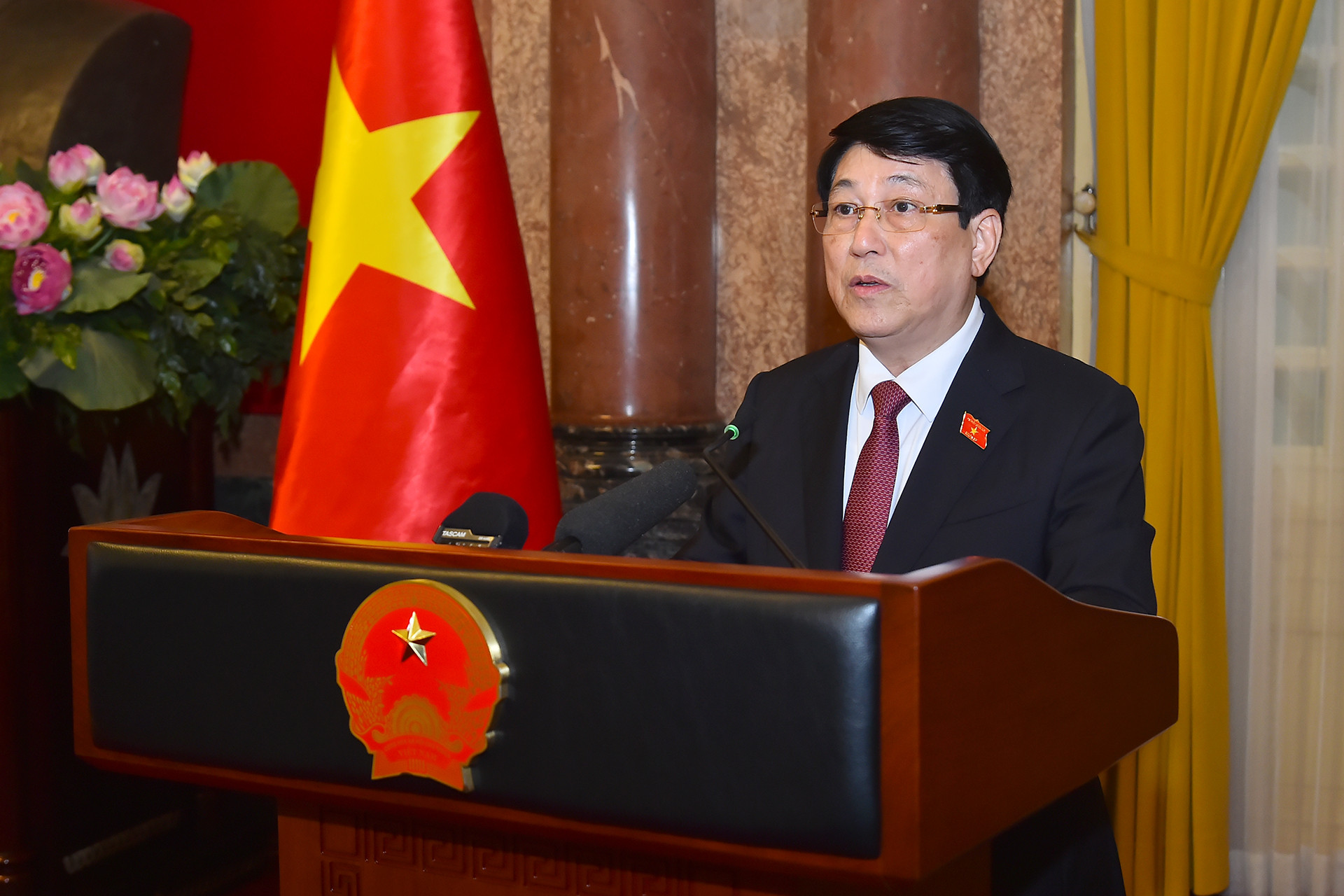 Chủ tịch nước Lương Cường phát biểu giao nhiệm vụ các Phó Thủ tướng và Bộ trưởng được bổ nhiệm tại buổi lễ.