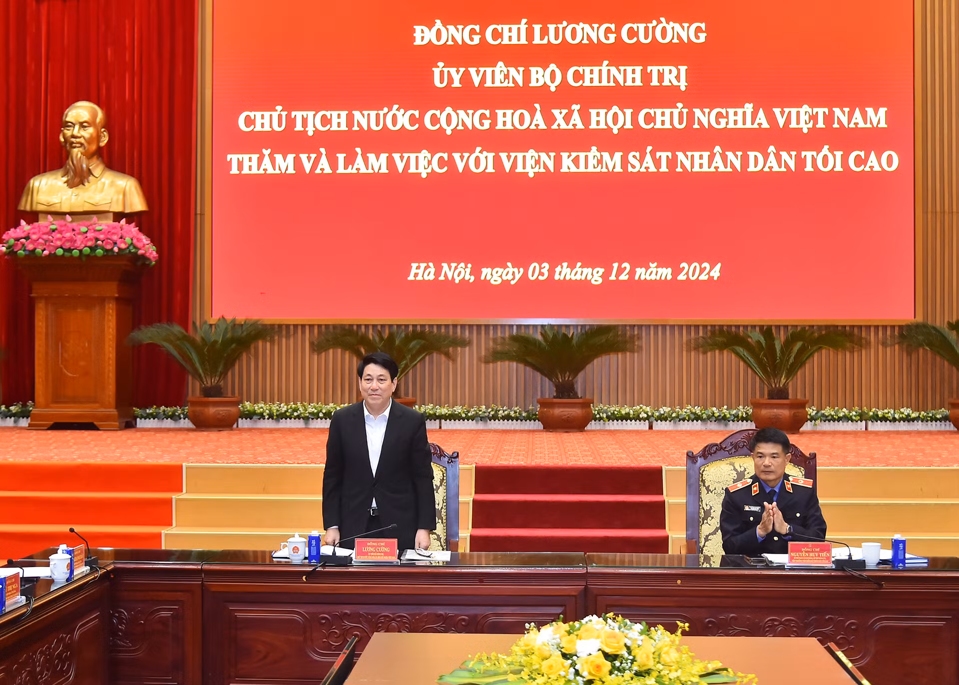 Chủ tịch nước Lương Cường tại buổi làm việc với Viện Kiểm sát nhân dân tối cao. Chủ tịch nước Lương Cường tại buổi làm việc với Viện Kiểm sát nhân dân tối cao.