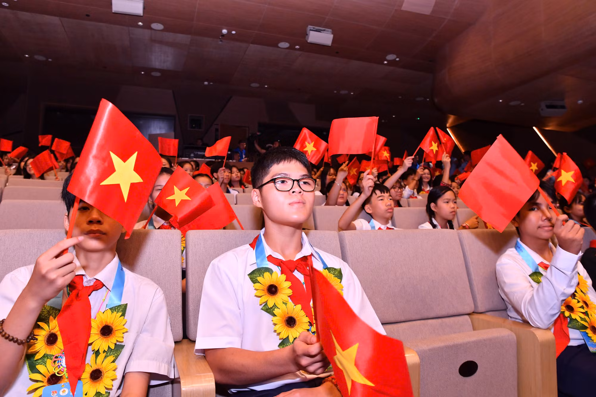 Đại hội năm nay có 500 đại biểu là những đội viên, thiếu nhi có thành tích xuất sắc trong cả nước trong thực hiện phong trào “Thiếu nhi Việt Nam thi đua làm theo 5 điều Bác Hồ dạy” giai đoạn 2020-2025.