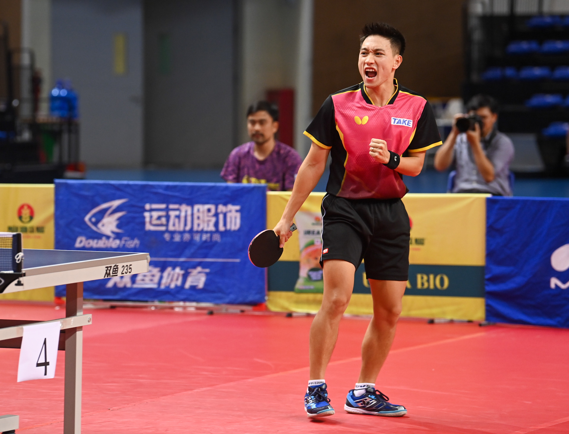 Kết thúc séc đấu thứ tư, Nguyễn Anh Tú giành thắng lợi với tỷ số 11-4, giành chức vô địch đơn nam.