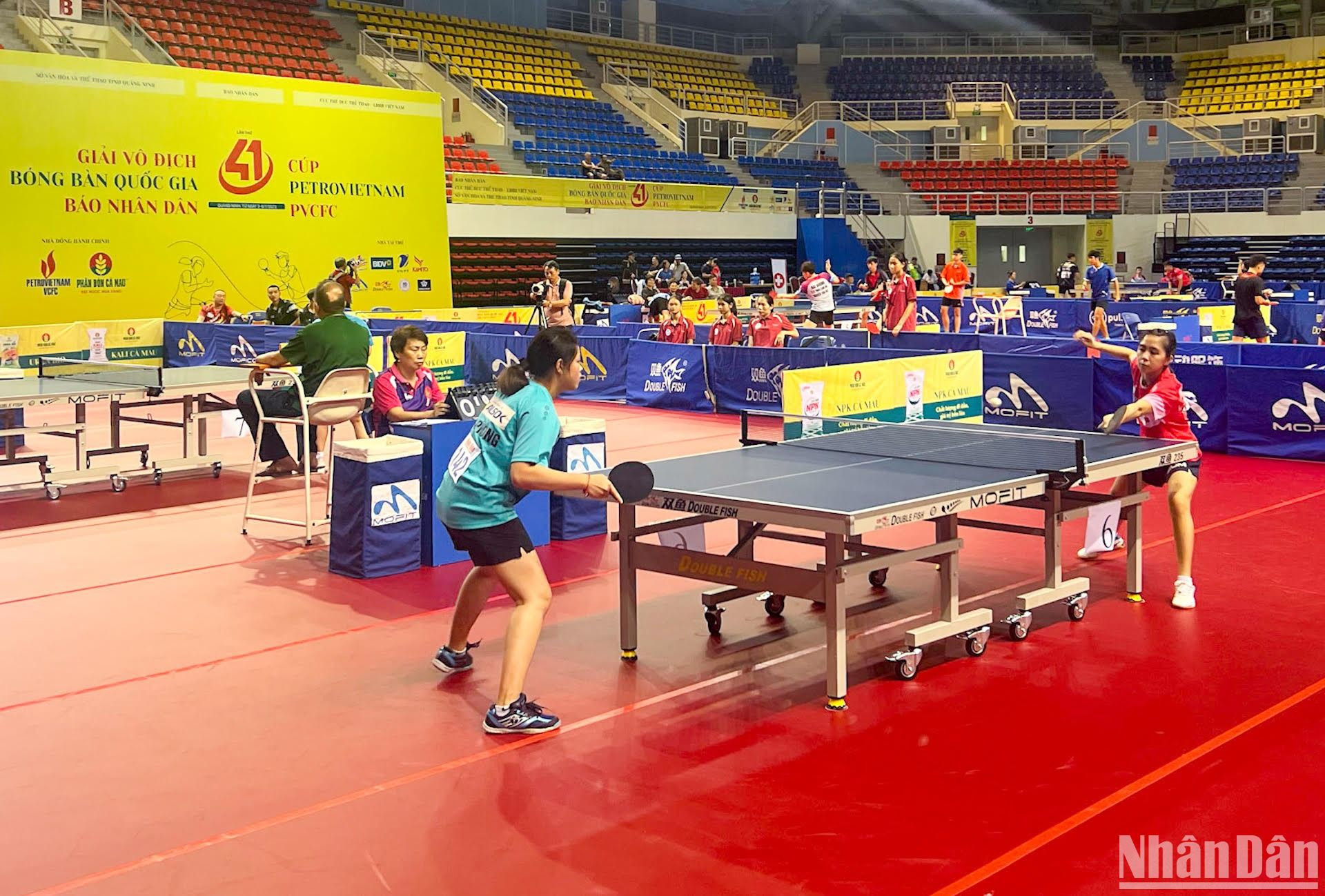 [Ảnh] Những trận đầu tiên tại Giải vô địch bóng bàn quốc gia Báo Nhân Dân lần thứ 41 ảnh 8