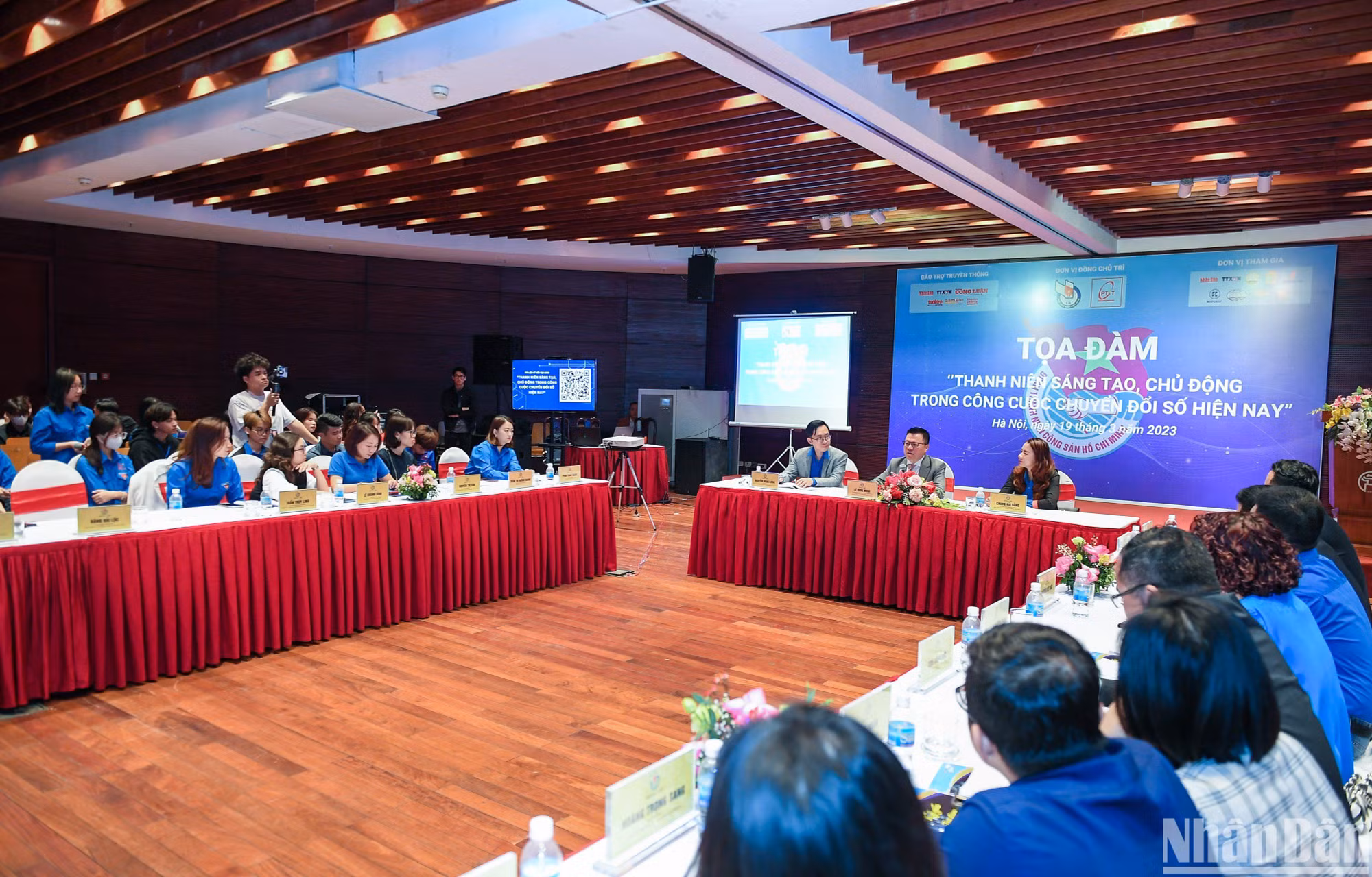 Tọa đàm “Thanh niên sáng tạo, chủ động trong công cuộc chuyển đổi số hiện nay” là cơ hội để nâng cao nhận thức cho đoàn viên, thanh niên về ý nghĩa, vai trò, tầm quan trọng của chuyển đổi số, cũng như trách nhiệm của tuổi trẻ trong vấn đề chuyển đổi số.