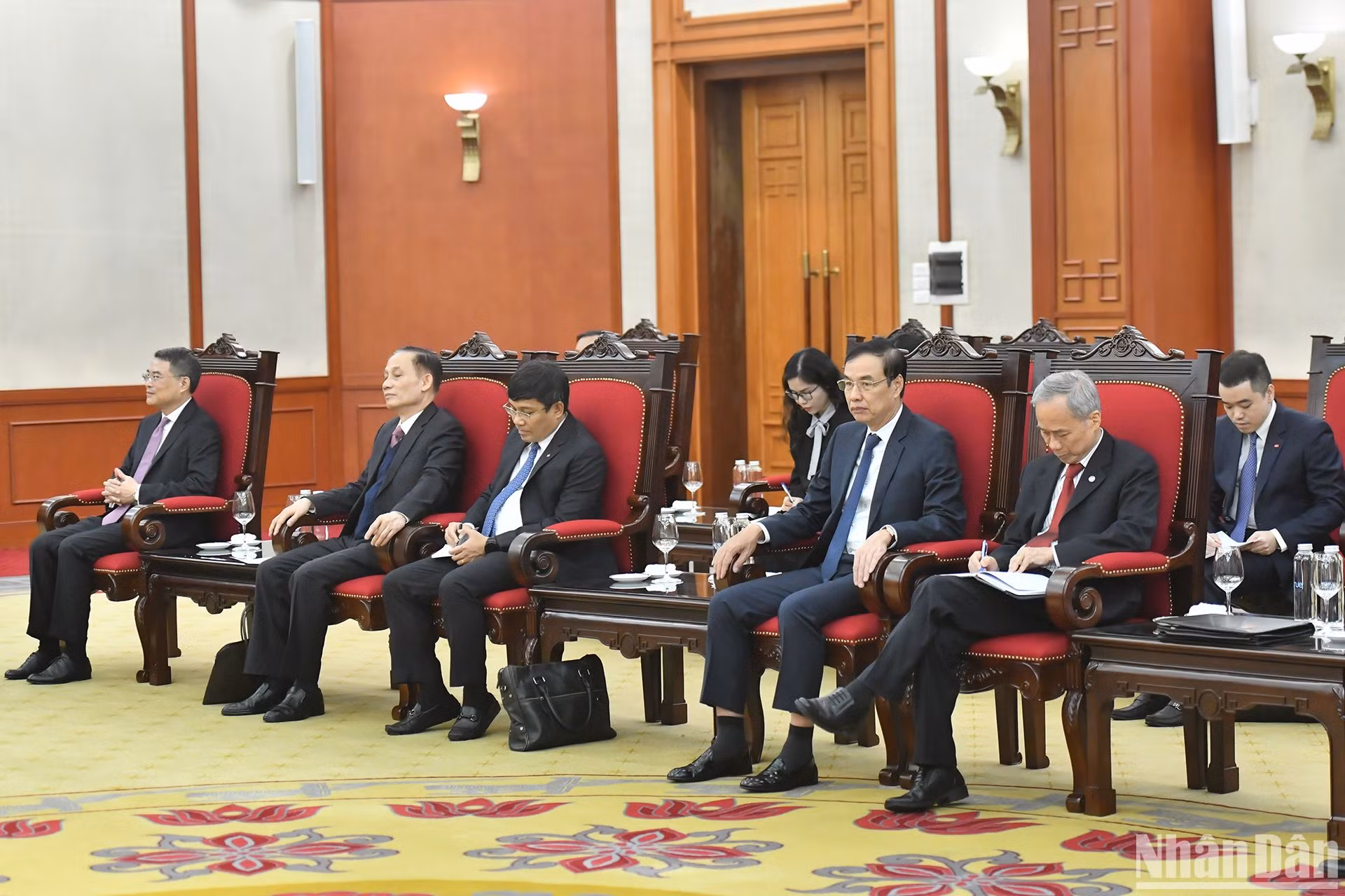 Đoàn đại biểu Việt Nam tại buổi tiếp.