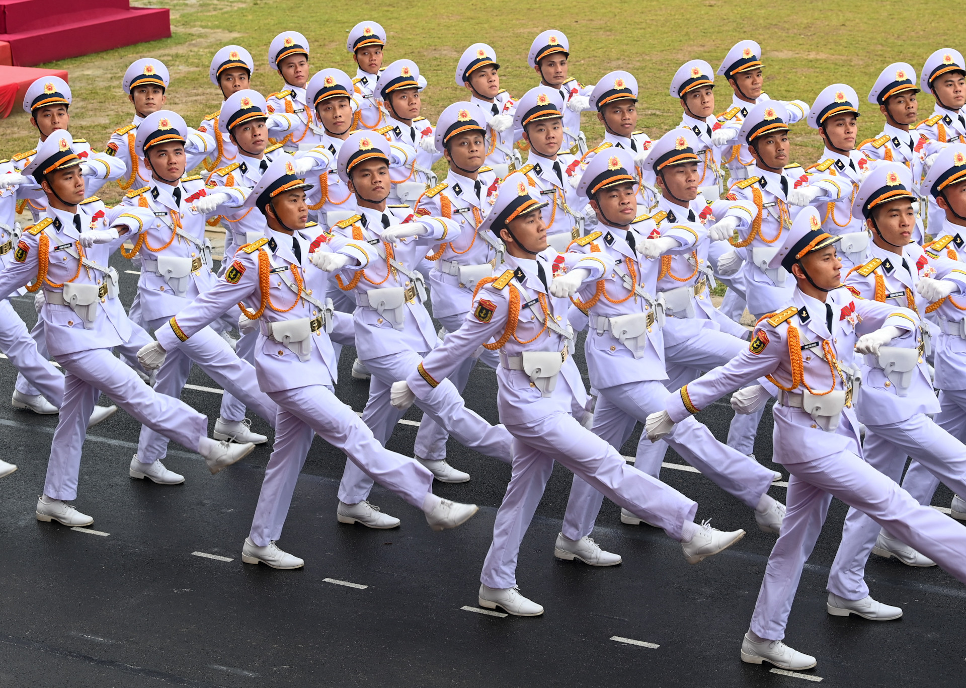 Khối sĩ quan Hải quân nhân dân Việt Nam.