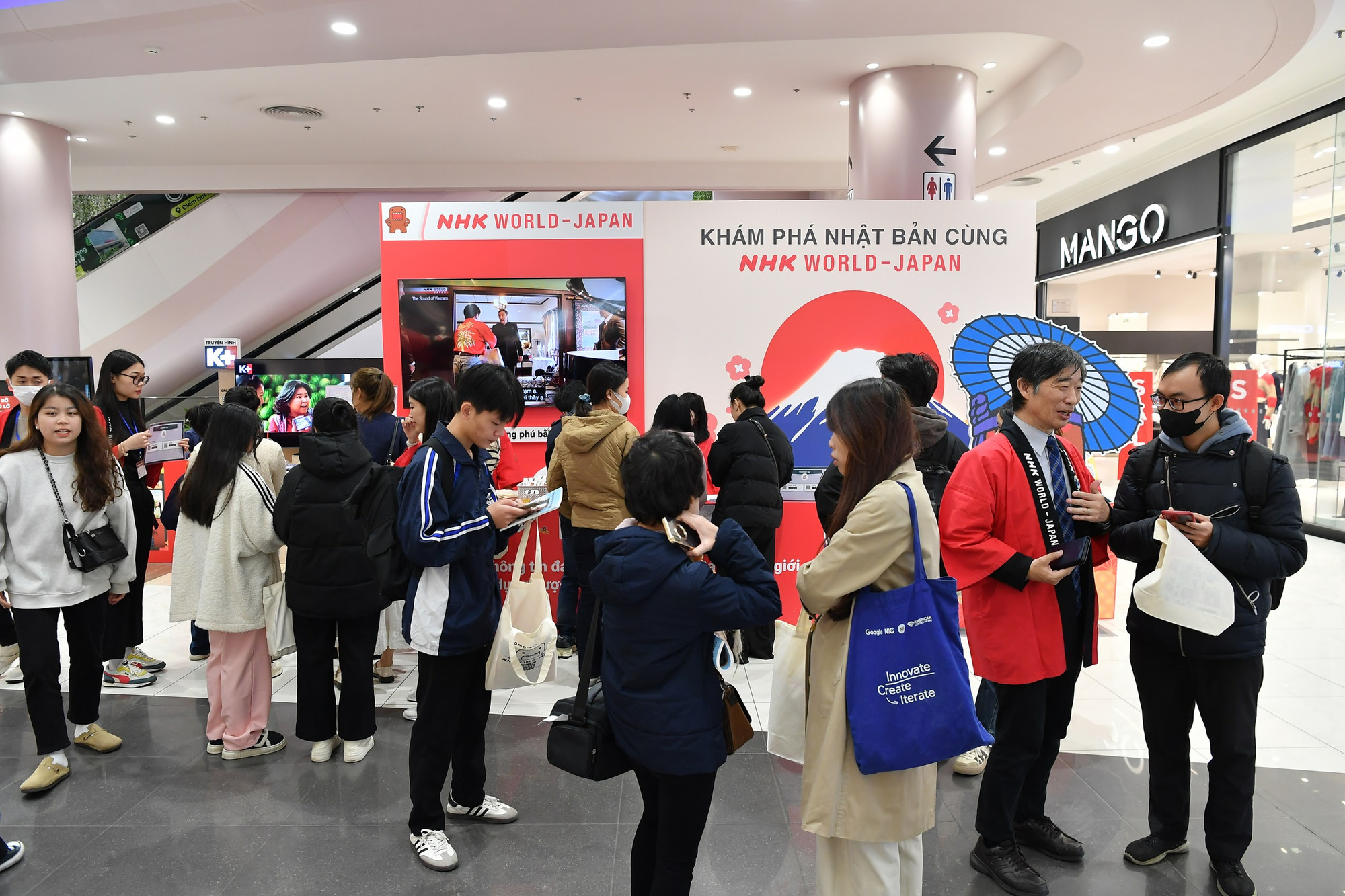 Đài quốc tế NHK World thực hiện hoạt động phát thanh-truyền hình quốc tế nhằm cung cấp thông tin trong nước và quốc tế cho thế giới, văn hóa và lối sống Nhật Bản, củng cố tình hữu nghị và giao lưu văn hóa. Đài quốc tế NHK World thực hiện hoạt động phát thanh-truyền hình quốc tế nhằm cung cấp thông tin trong nước và quốc tế cho thế giới, văn hóa và lối sống Nhật Bản, củng cố tình hữu nghị và giao lưu văn hóa.