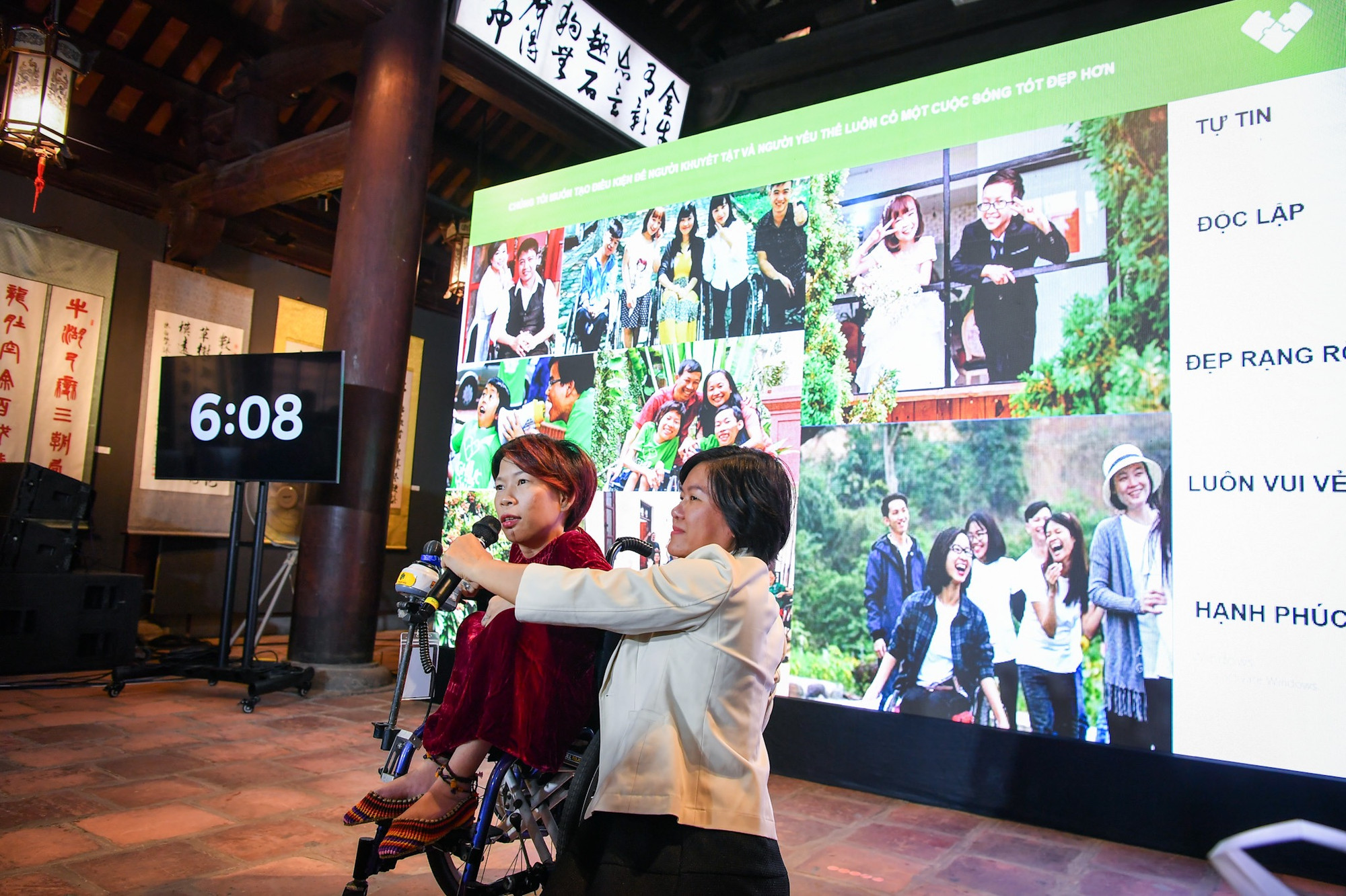 Tại Vòng chấm chung kết, đại diện các dự án trực tiếp thuyết trình, tương tác và trả lời câu hỏi từ Hội đồng Giám khảo.