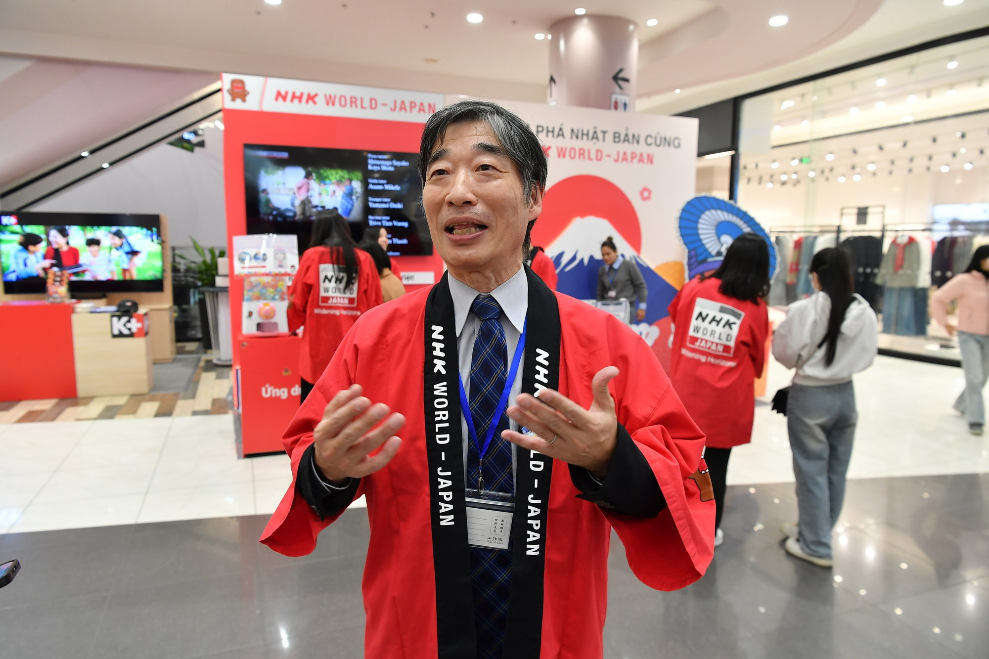 Ông cho biết, với đài NHK World- Japan, các nước châu Á như Việt Nam là thị trường cực kỳ quan trọng, chính vì vậy, cơ quan này chọn Việt Nam là nơi mở lại sự kiện tiếp thị ở nước ngoài. Ông cho biết, với đài NHK World- Japan, các nước châu Á như Việt Nam là thị trường cực kỳ quan trọng, chính vì vậy, cơ quan này chọn Việt Nam là nơi mở lại sự kiện tiếp thị ở nước ngoài.