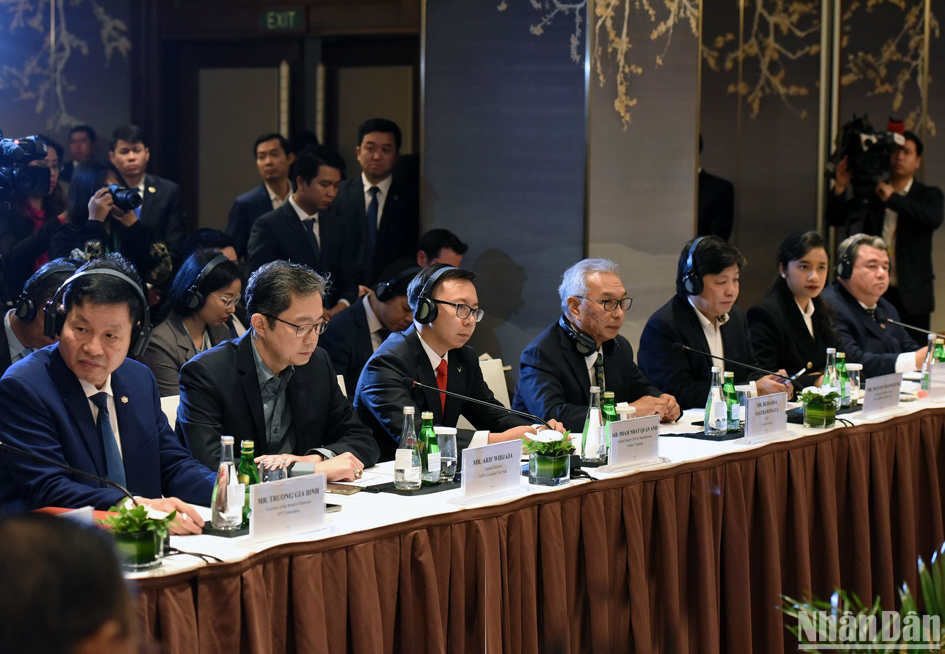 Đại diện doanh nghiệp Việt Nam dự đối thoại.
