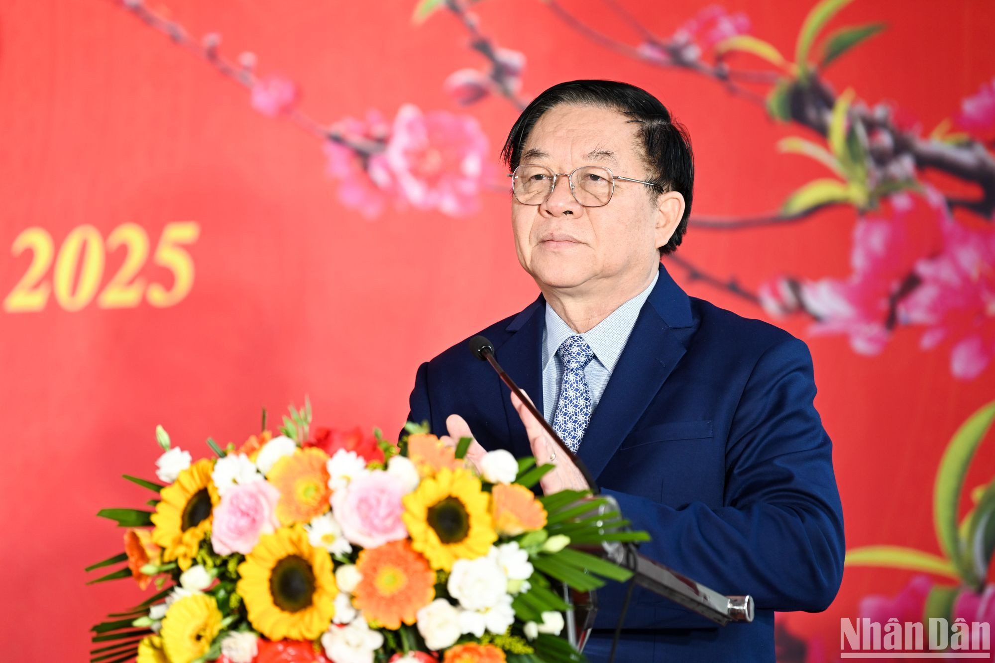 Đồng chí Nguyễn Trọng Nghĩa, Ủy viên Bộ Chính trị, Bí thư Trung ương Đảng, Trưởng Ban Tuyên giáo và Dân vận Trung ương phát biểu chỉ đạo Hội nghị giao ban báo chí đầu Xuân Ất Tỵ 2025. (Ảnh: THẾ ĐẠI)