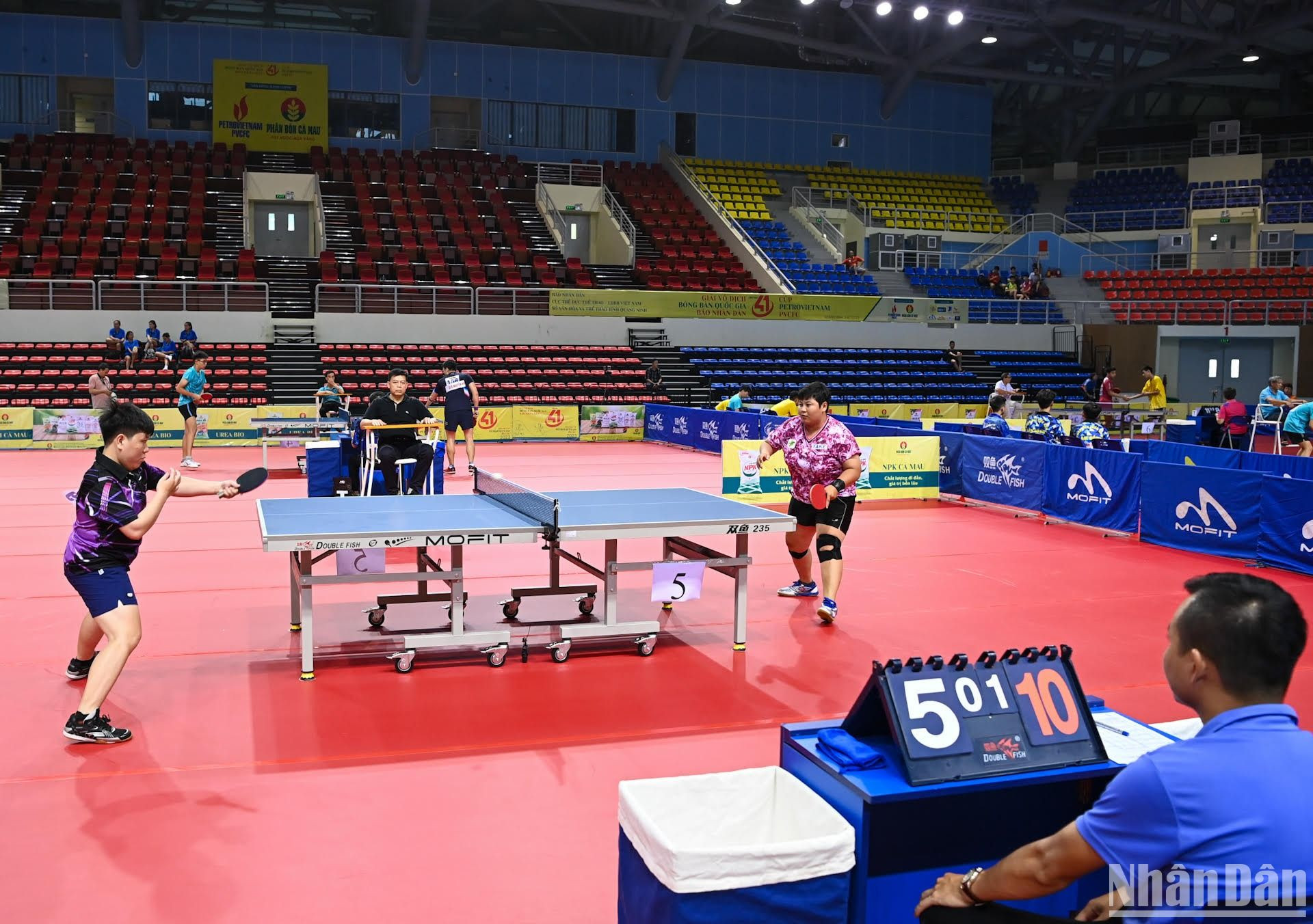 [Ảnh] Những trận đầu tiên tại Giải vô địch bóng bàn quốc gia Báo Nhân Dân lần thứ 41 ảnh 5