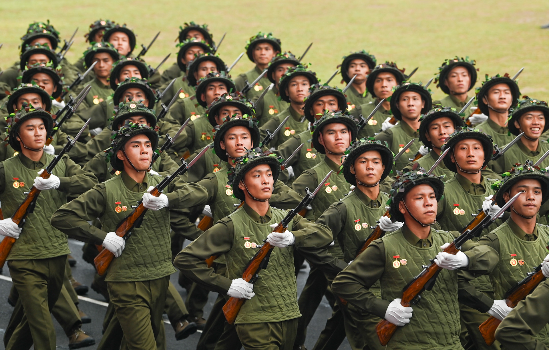 Khối chiến sĩ Điện Biên.