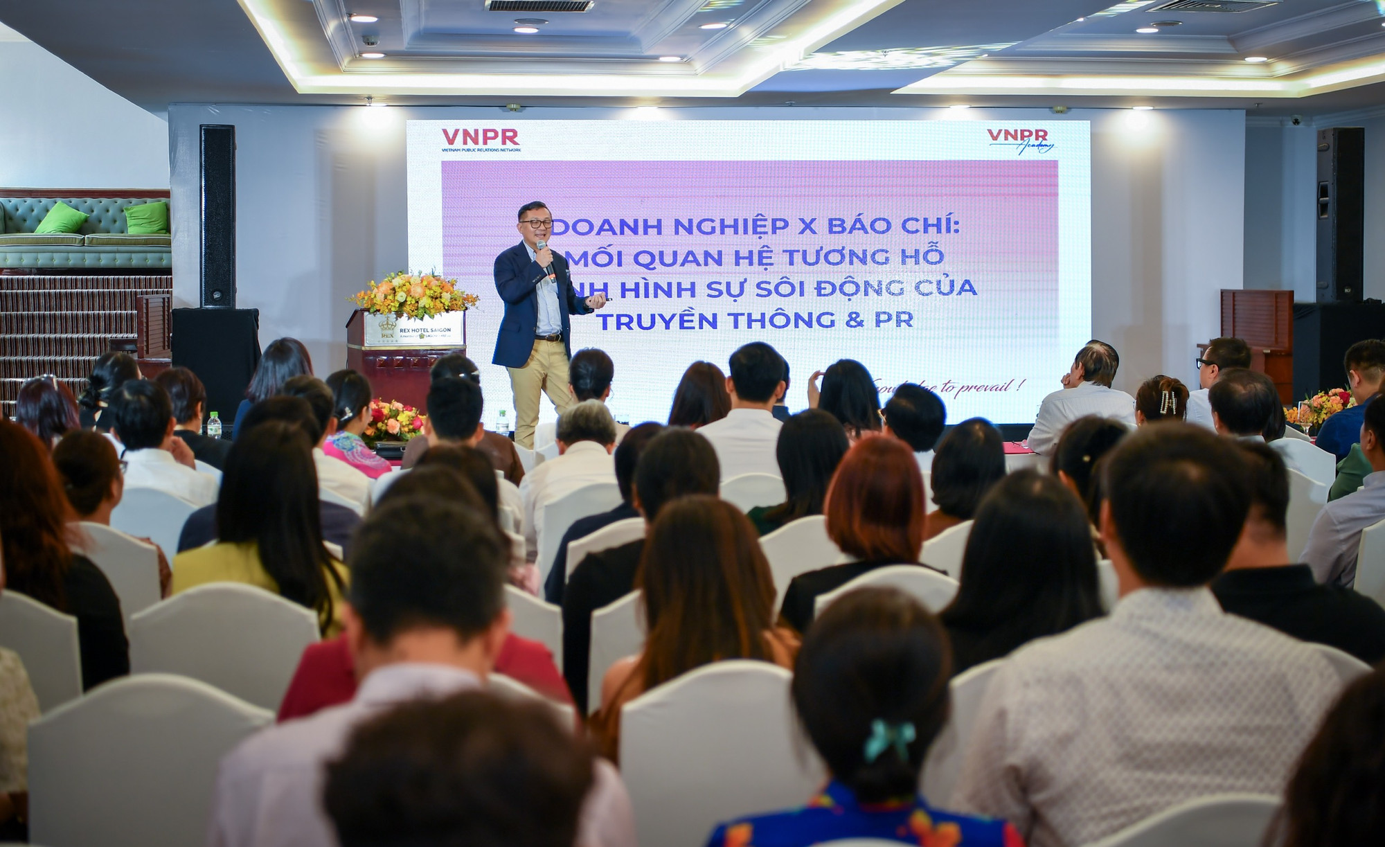 Theo ông Nguyễn Khoa Mỹ, Chủ tịch Mạng lưới Quan hệ công chúng Việt Nam, báo chí và doanh nghiệp cần thúc đẩy mối quan hệ hợp tác lành mạnh, tương hỗ để cùng phát triển.