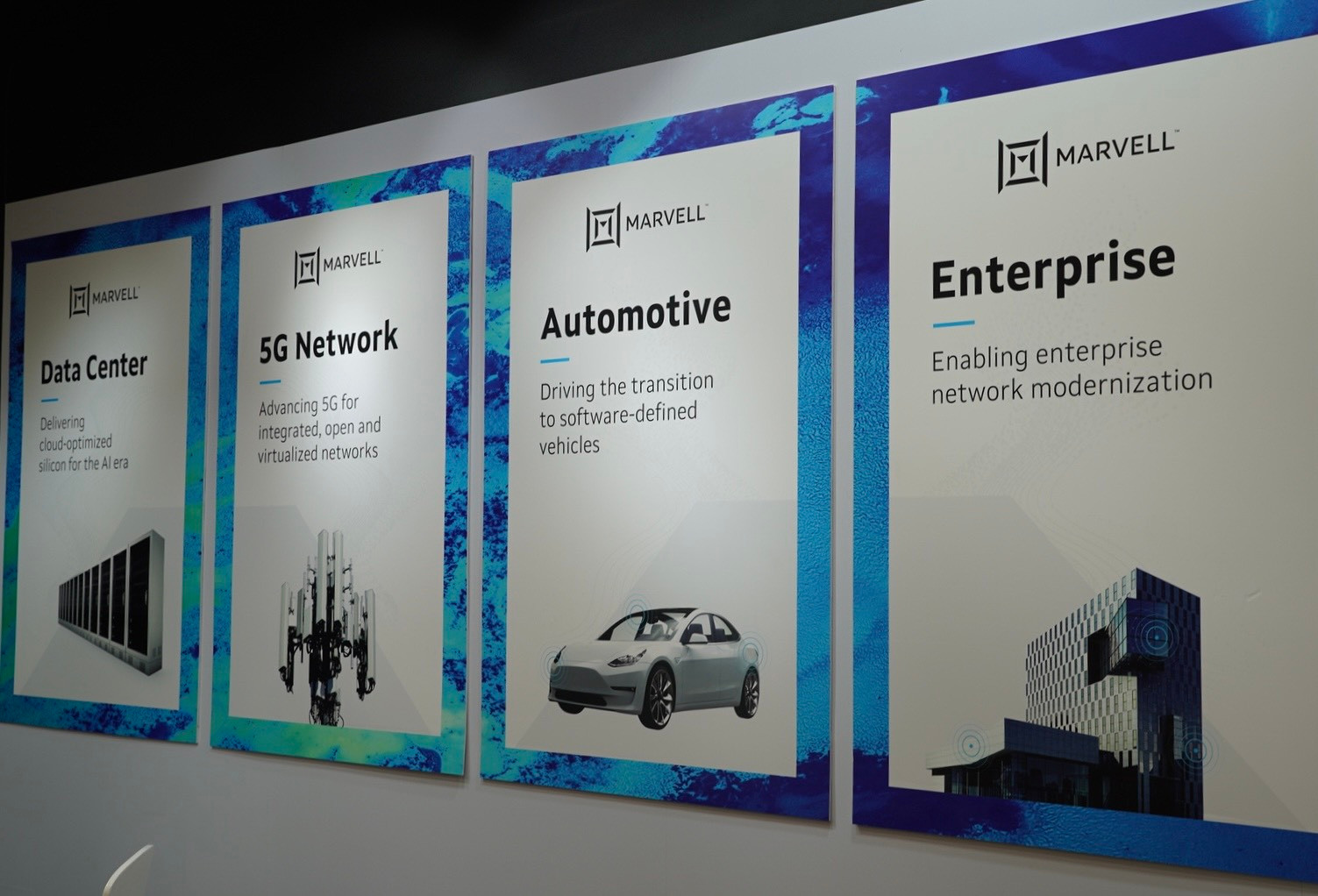 Gian trưng bày của Marvell Technology, một trong những doanh nghiệp hàng đầu của Mỹ về giải pháp vi mạch và bán dẫn phục vụ cơ sở hạ tầng dữ liệu.