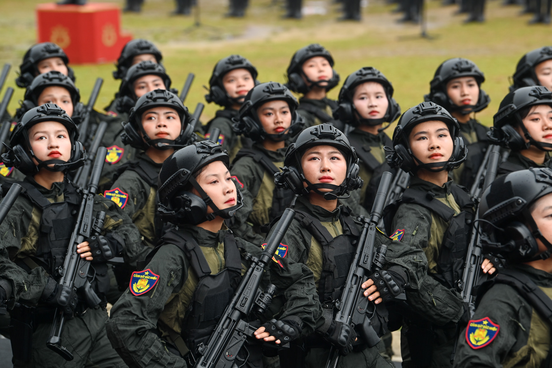Khối nữ chiến sĩ Cảnh sát đặc nhiệm.