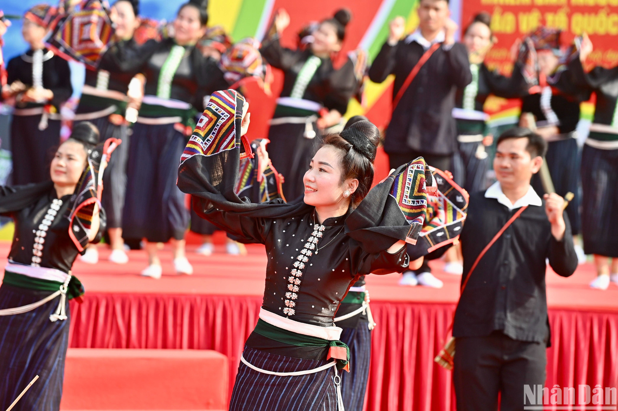 Tiết mục nghệ thuật tại “Ngày hội sắc xuân trên mọi miền Tổ quốc”.