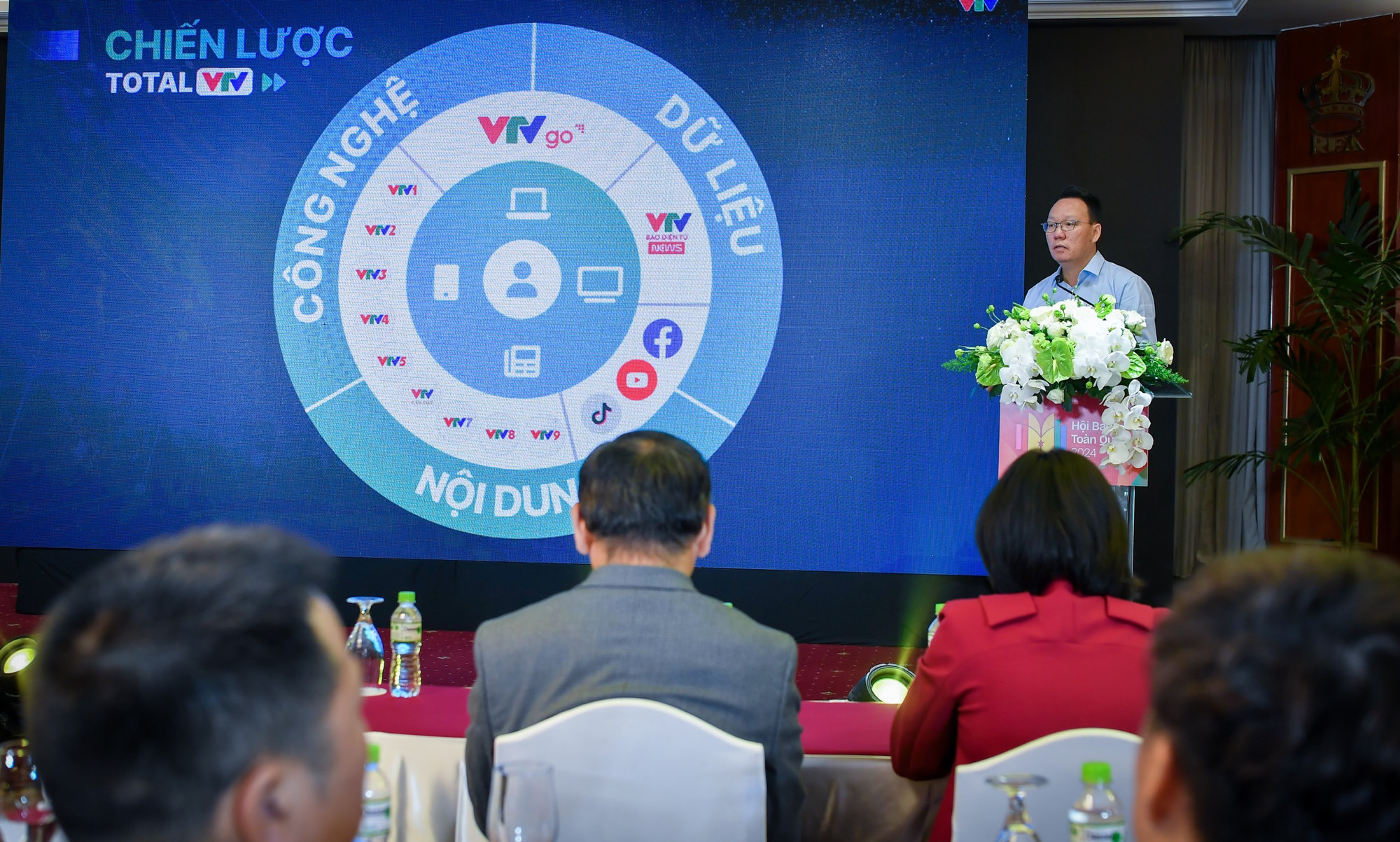 Theo ông Phạm Anh Chiến, một sản phẩm làm ra phải được phân phối trên đa nền tảng, chạy trên một nền tảng công nghệ chung, từ đó mới đạt được hiệu quả tối đa.