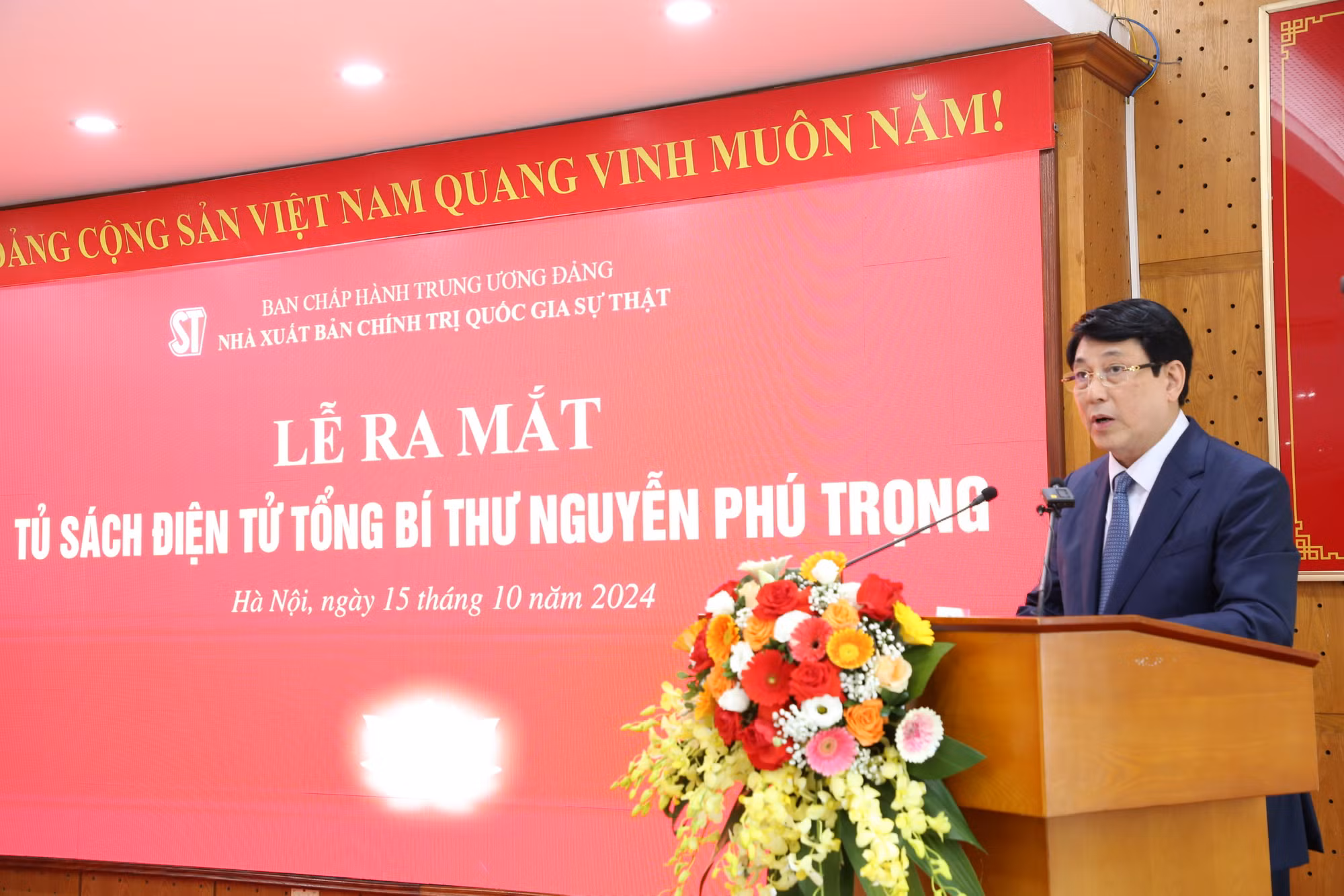 Đồng chí Lương Cường, Ủy viên Bộ Chính trị, Thường trực Ban Bí thư phát biểu tại buổi lễ.