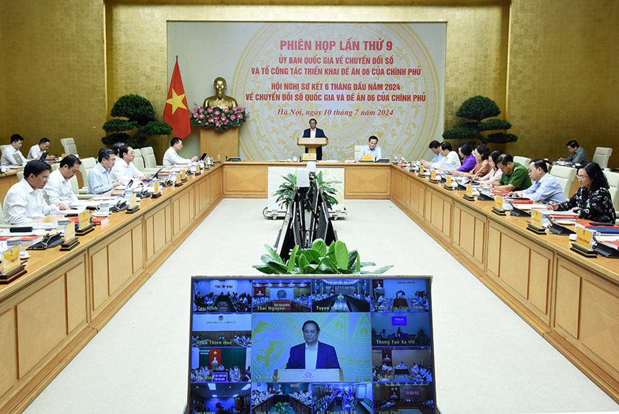 Hội nghị sơ kết 6 tháng Ủy ban Quốc gia về chuyển đổi số và Đề án 06.
