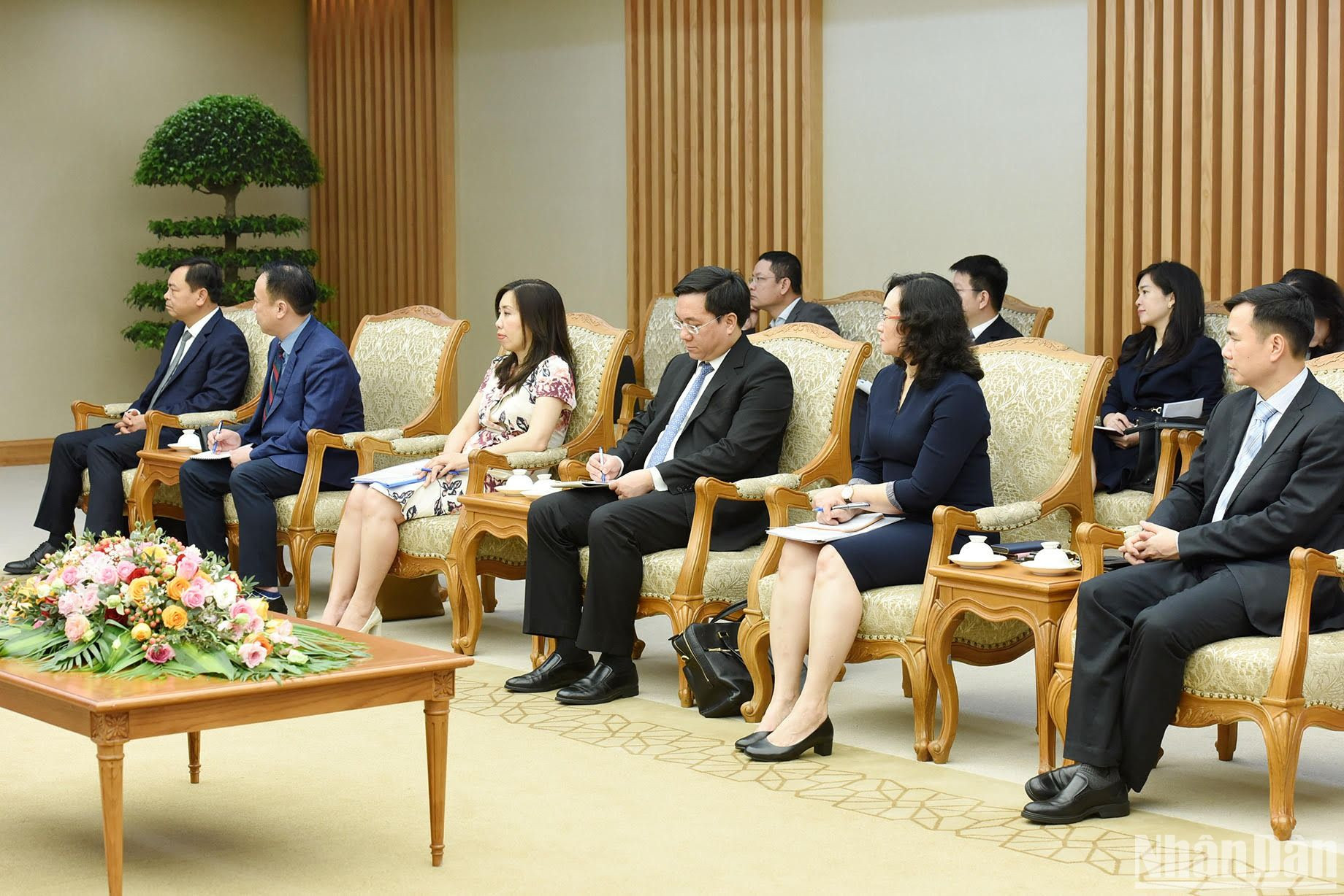 Đại diện lãnh đạo các Bộ, ban ngành của Chính phủ Việt Nam tham dự buổi tiếp.