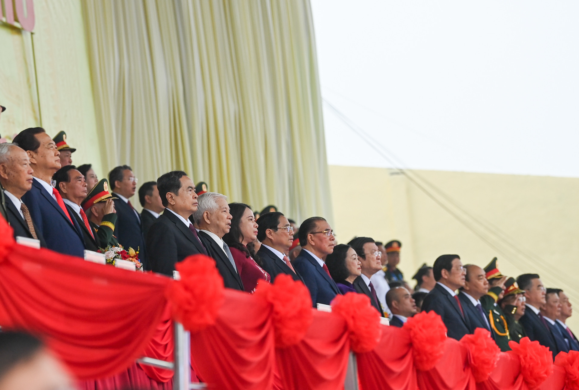 Các đồng chí lãnh đạo, nguyên lãnh đạo Đảng, Nhà nước dự Lễ kỷ niệm 70 năm Chiến thắng Điện Biên Phủ.