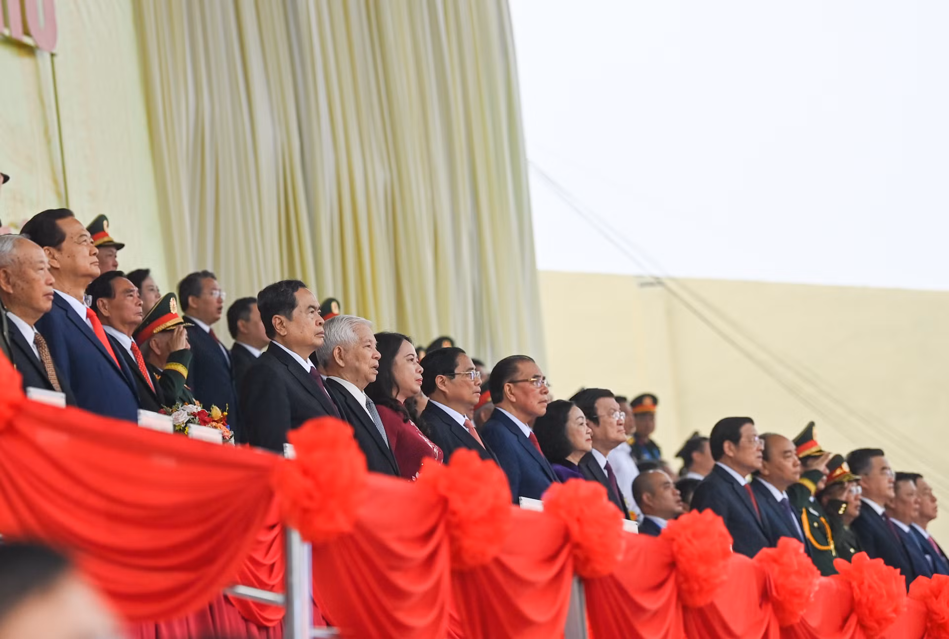 Các đồng chí lãnh đạo, nguyên lãnh đạo Đảng, Nhà nước dự Lễ kỷ niệm 70 năm Chiến thắng Điện Biên Phủ.