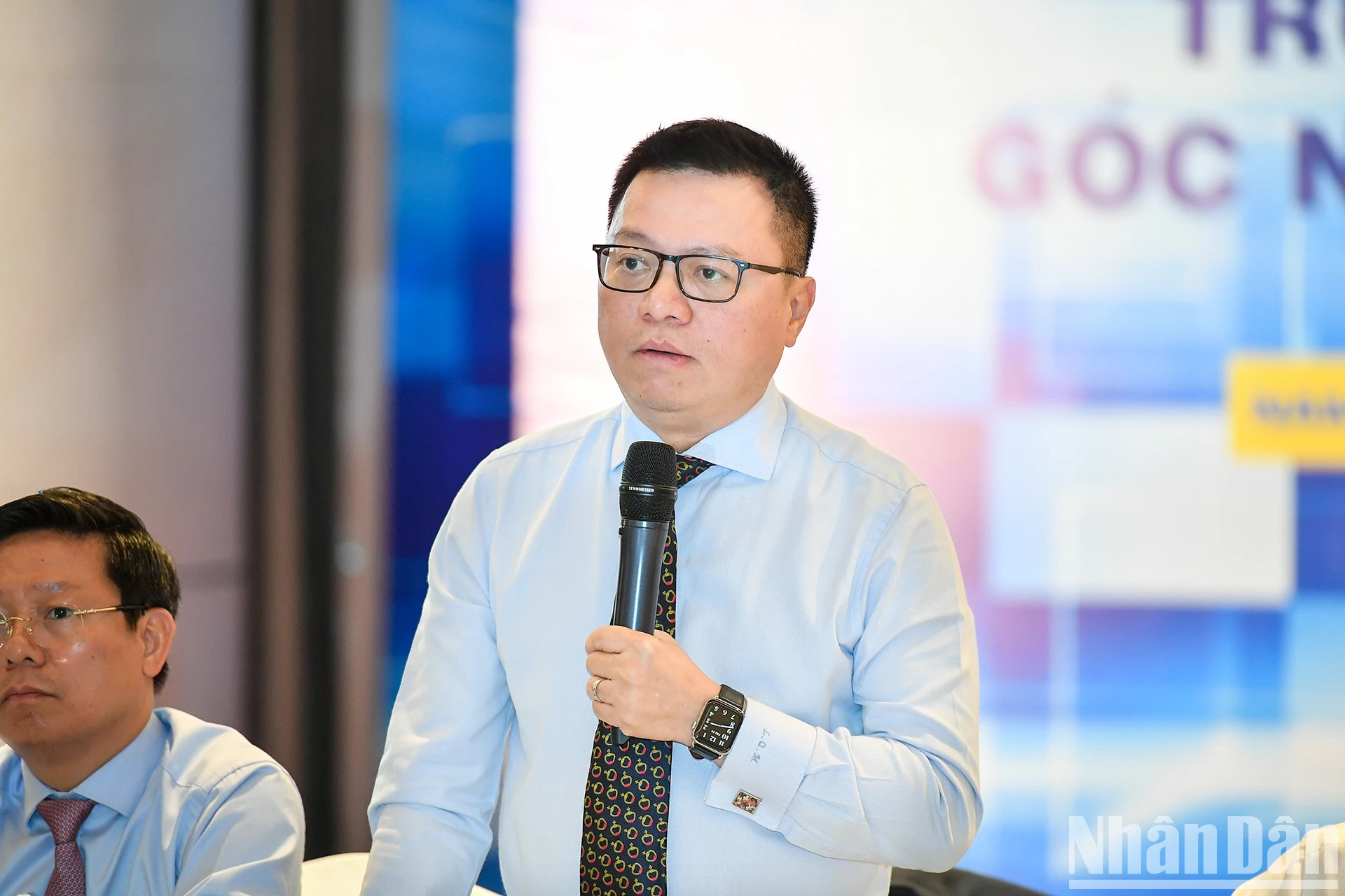 Ủy viên Trung ương Đảng, Tổng Biên tập Báo Nhân Dân, Phó Trưởng Ban Tuyên giáo Trung ương, Chủ tịch Hội Nhà báo Việt Nam Lê Quốc Minh đề nghị các cơ quan báo chí cần chủ động hơn, tận dụng chính các tổ chức báo chí của mình giúp các ban, bộ, ngành hiểu được những vướng mắc và khó khăn mà báo chí đang gặp phải trong nhiệm vụ truyền thông chính sách. (Ảnh: THÀNH ĐẠT)