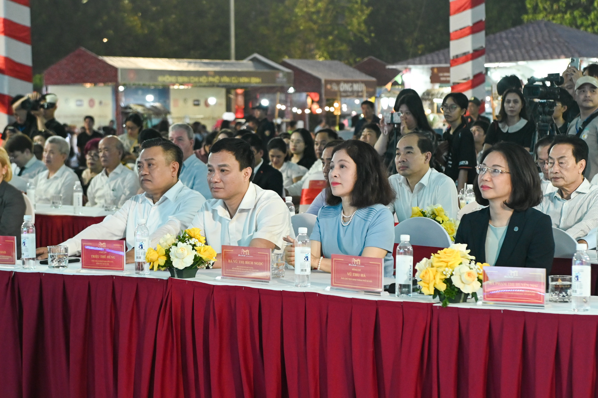 Các đại biểu tham dự lễ khai mạc Festival Phở 2025.