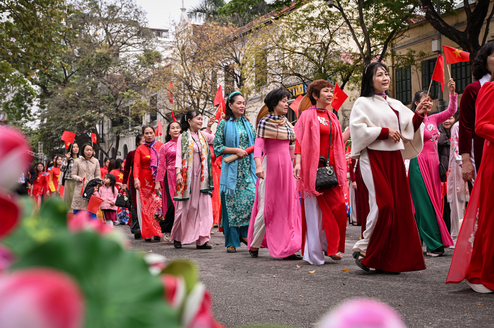 Đây cũng là sự kiện hưởng ứng “Tuần lễ áo dài” do Trung ương Hội Liên hiệp Phụ nữ Việt Nam phát động trên toàn quốc.