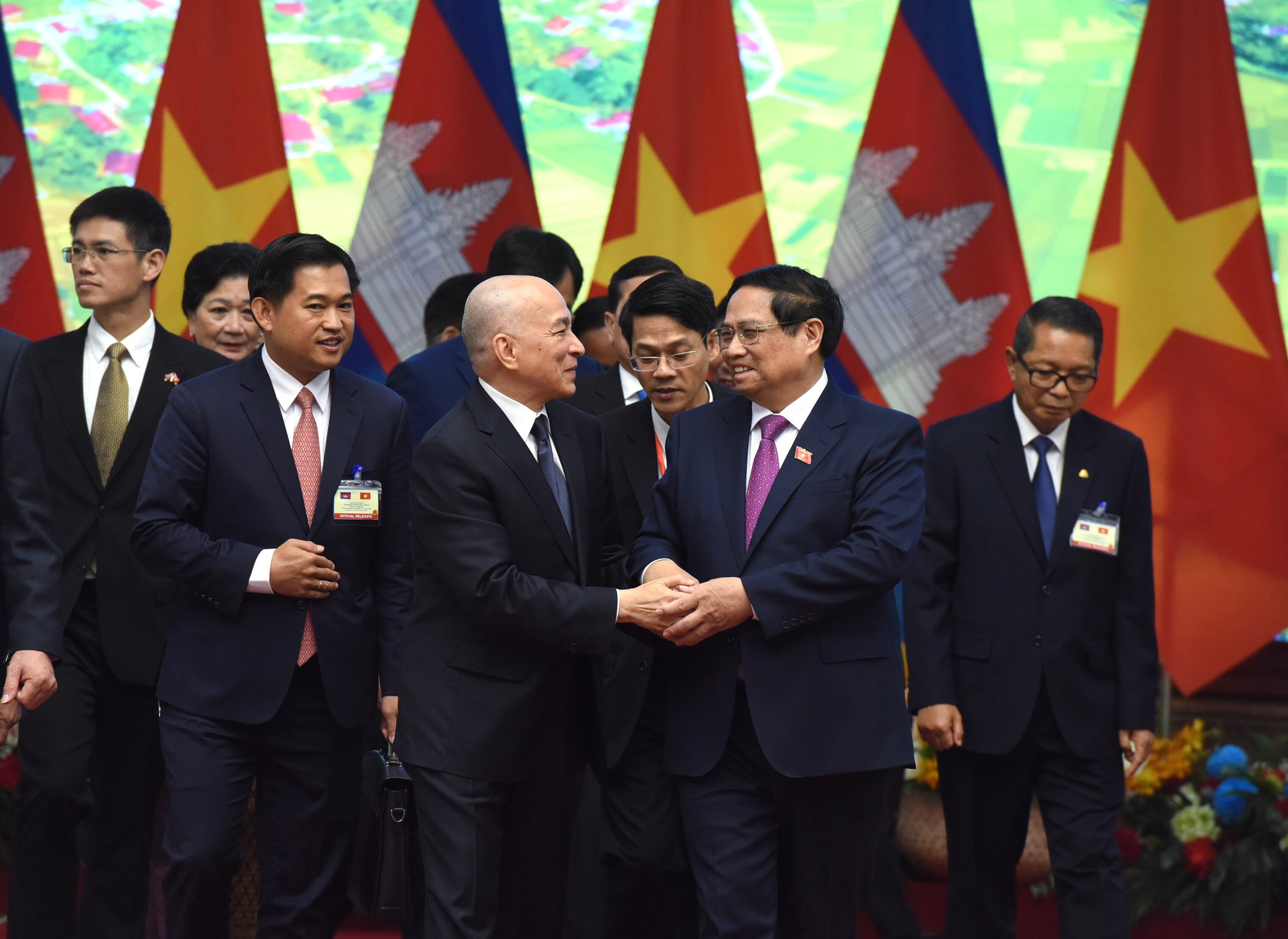 Thủ tướng Phạm Minh Chính tiễn Quốc vương Campuchia Preah Bat Samdech Preah Boromneath Norodom Sihamoni.