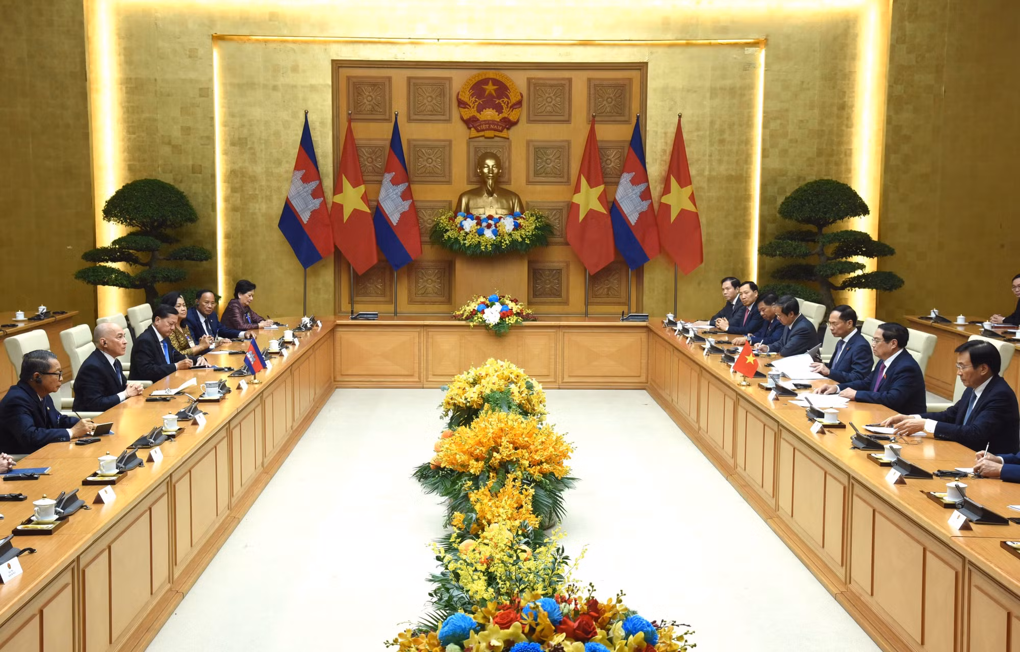 Quang cảnh buổi tiếp kiến. Quang cảnh buổi tiếp kiến.