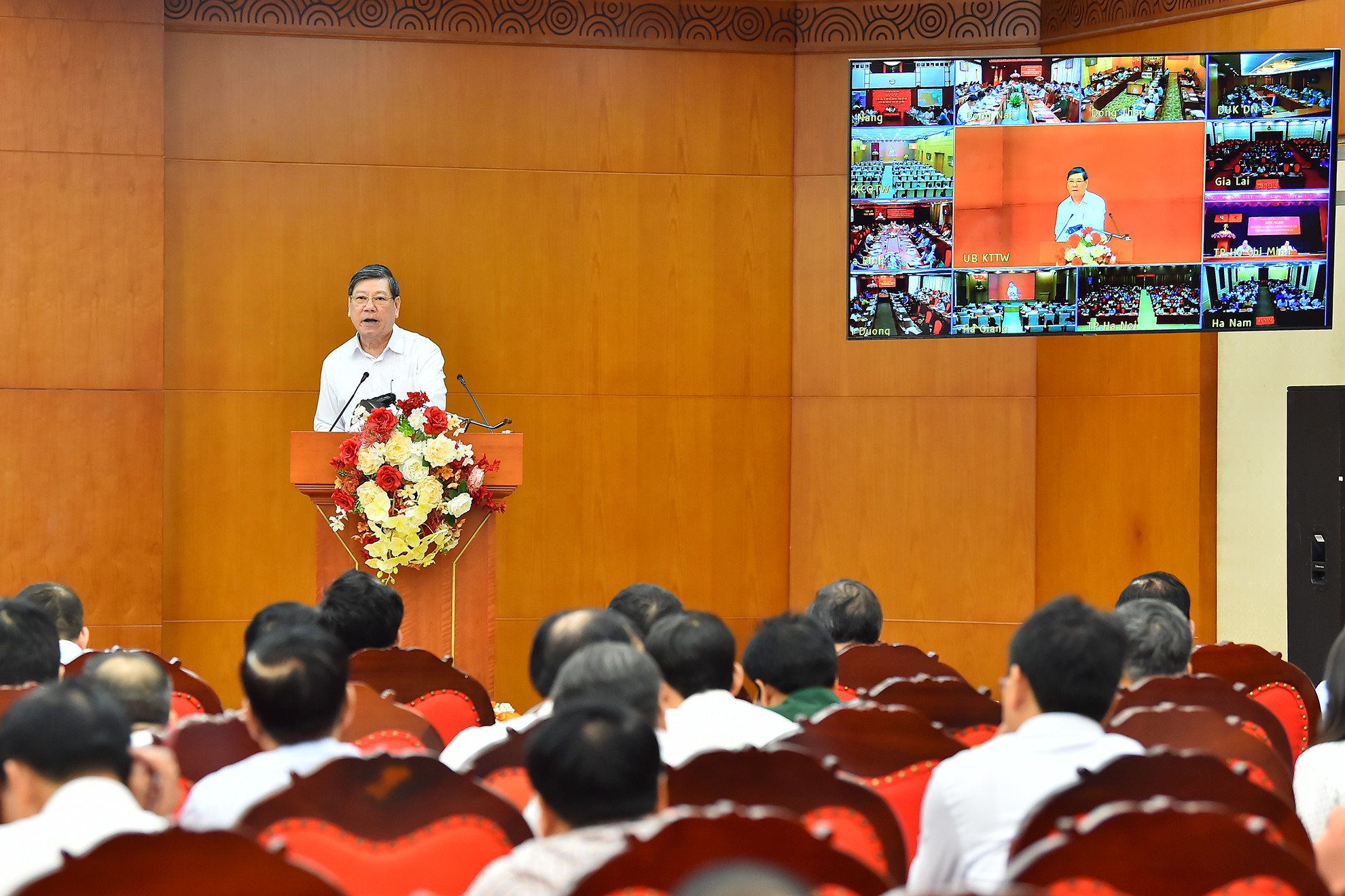 Hội nghị sơ kết công tác kiểm tra, giám sát 6 tháng đầu năm, triển khai nhiệm vụ 6 tháng cuối năm 2024 của Ủy ban Kiểm tra Trung ương được kết nối điểm cầu tới các tỉnh, thành phố, bộ, ban, ngành trên cả nước.