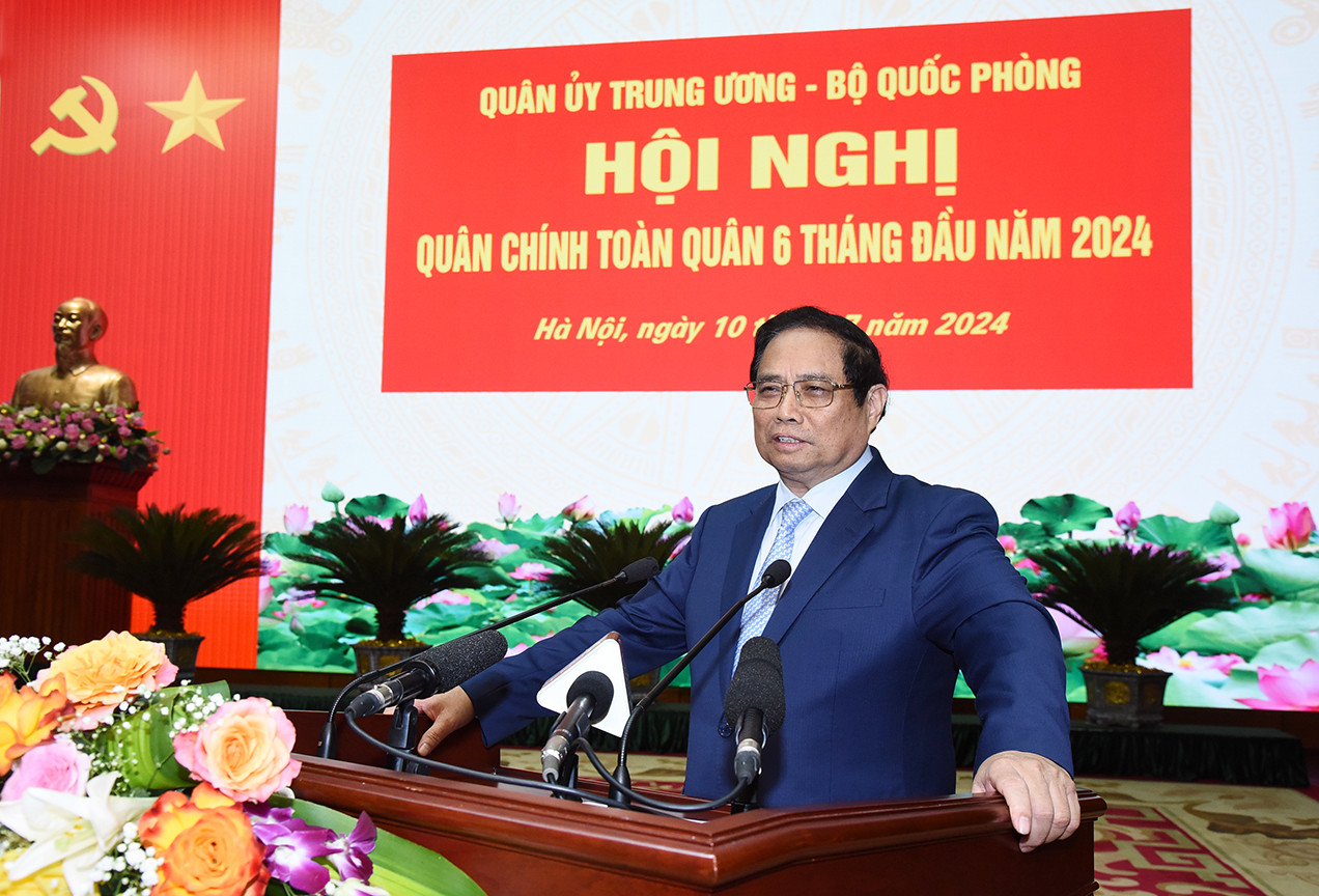 Thủ tướng Phạm Minh Chính phát biểu tại Hội nghị Quân chính toàn quân 6 tháng đầu năm 2024.
