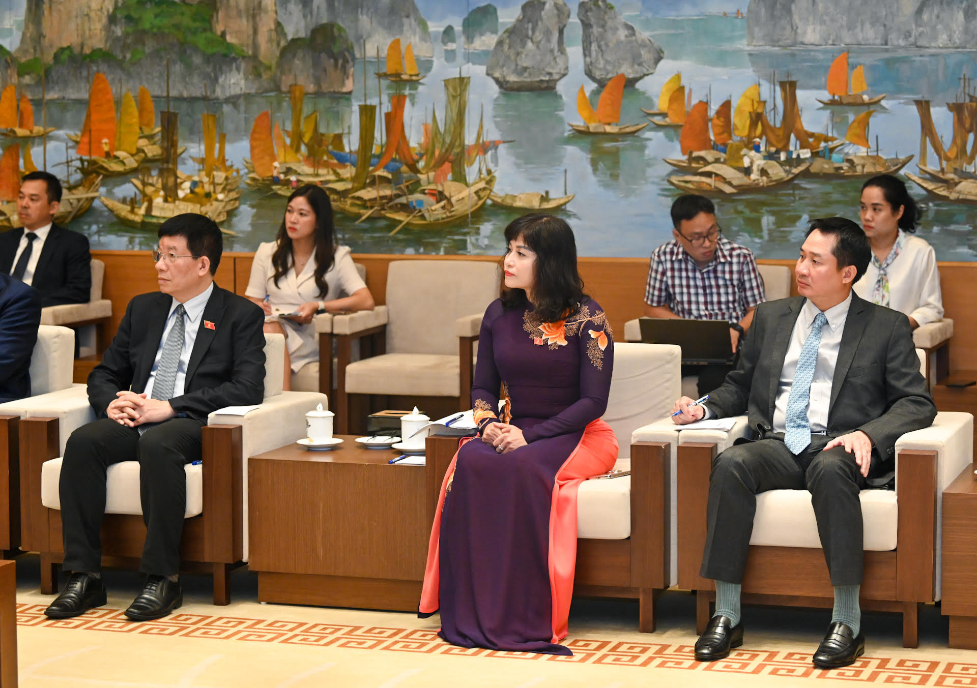 Các đại biểu Việt Nam dự cuộc tiếp. Các đại biểu Việt Nam dự cuộc tiếp.