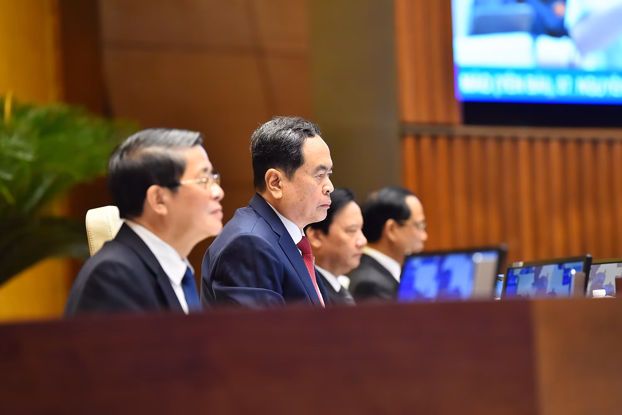 Chủ tịch Quốc hội Trần Thanh Mẫn và các Phó Chủ tịch Quốc hội tại phiên chất vấn và trả lời chất vấn Bộ trưởng Công thương Nguyễn Hồng Diên.