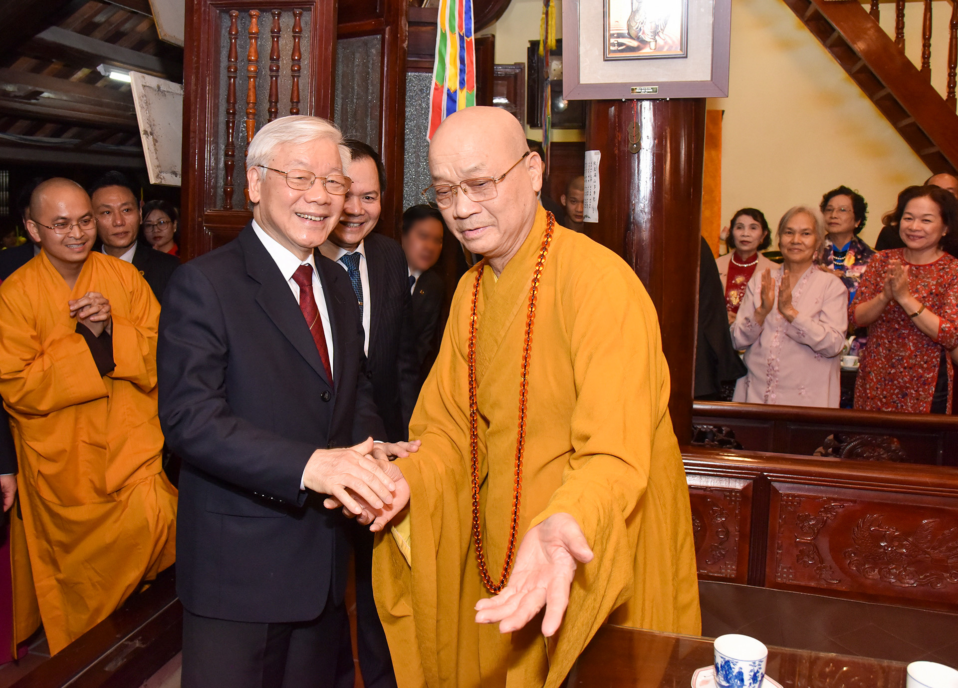 Tối Giao thừa Tết Kỷ Hợi 2019 (ngày 4/2 dương lịch), Tổng Bí thư, Chủ tịch nước Nguyễn Phú Trọng đã đến thăm và chúc Tết một số đơn vị trên địa bàn thành phố Hà Nội; dâng hương tại chùa Trấn Quốc, đền Quán Thánh.