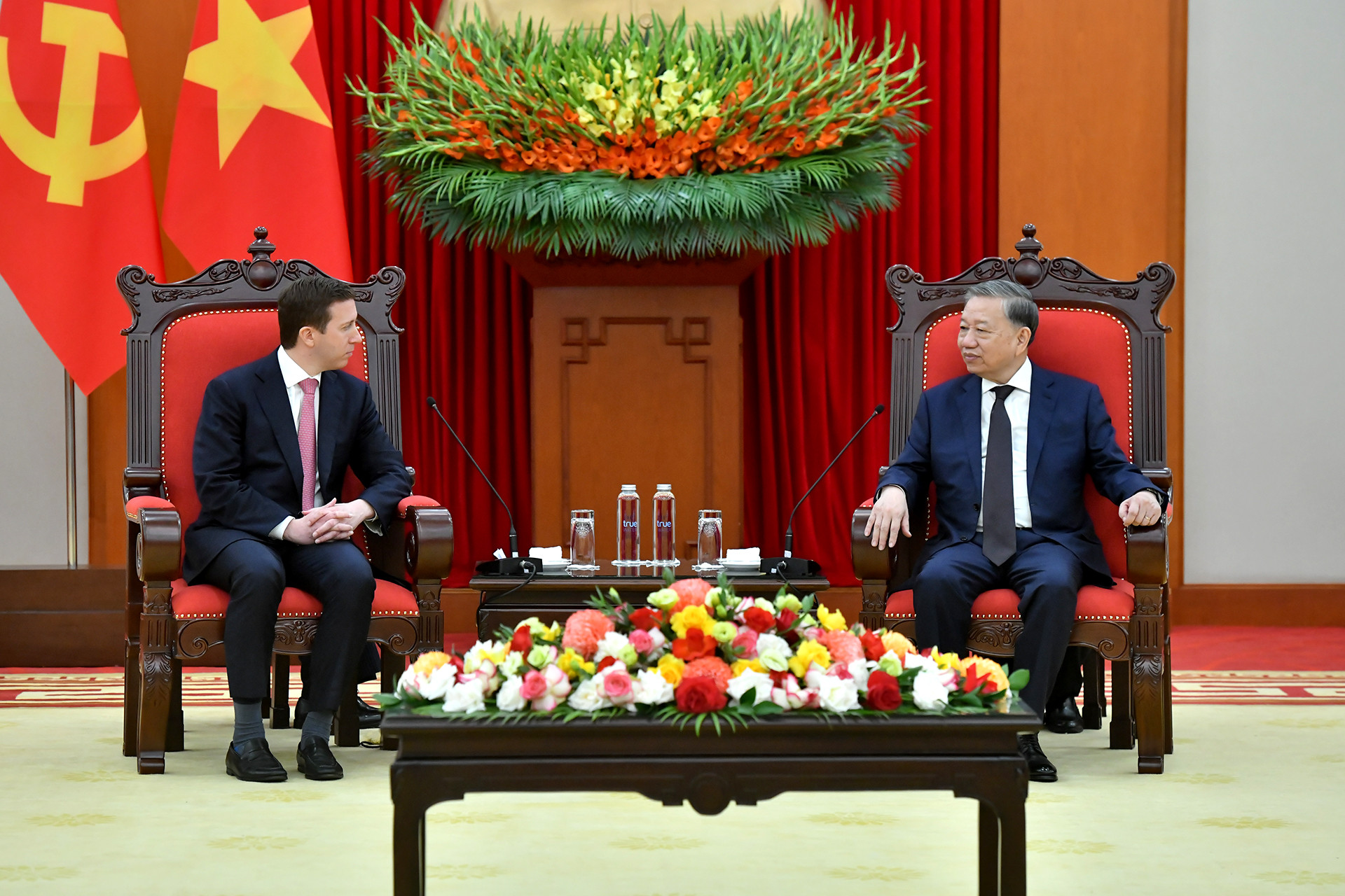 Tổng Bí thư Tô Lâm tiếp ông Jeffrey David Perlman, Tổng Giám đốc Quỹ đầu tư Warburg Pincus (Hoa Kỳ).