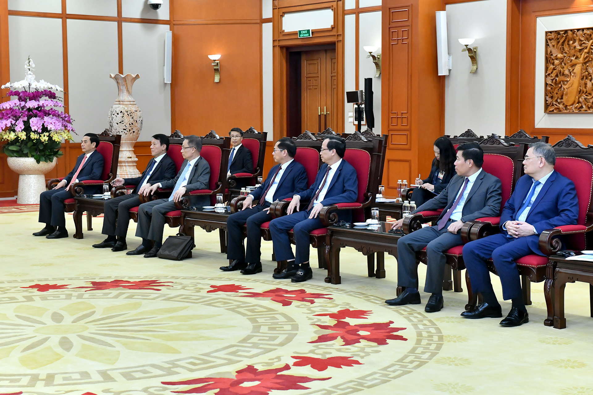 Các đại biểu Việt Nam tham dự buổi tiếp.