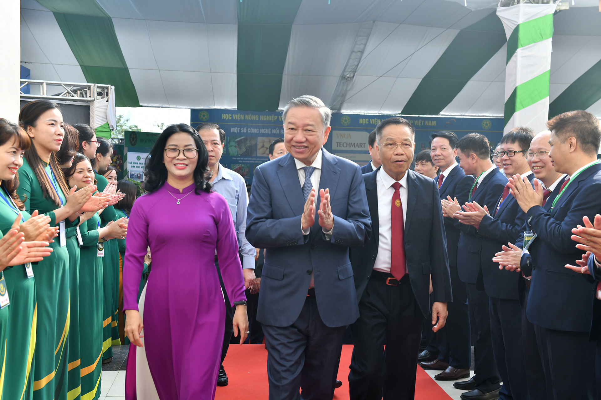 Tổng Bí thư, Chủ tịch nước Tô Lâm dự Lễ khai giảng năm học mới tại Học viện Nông nghiệp Việt Nam.