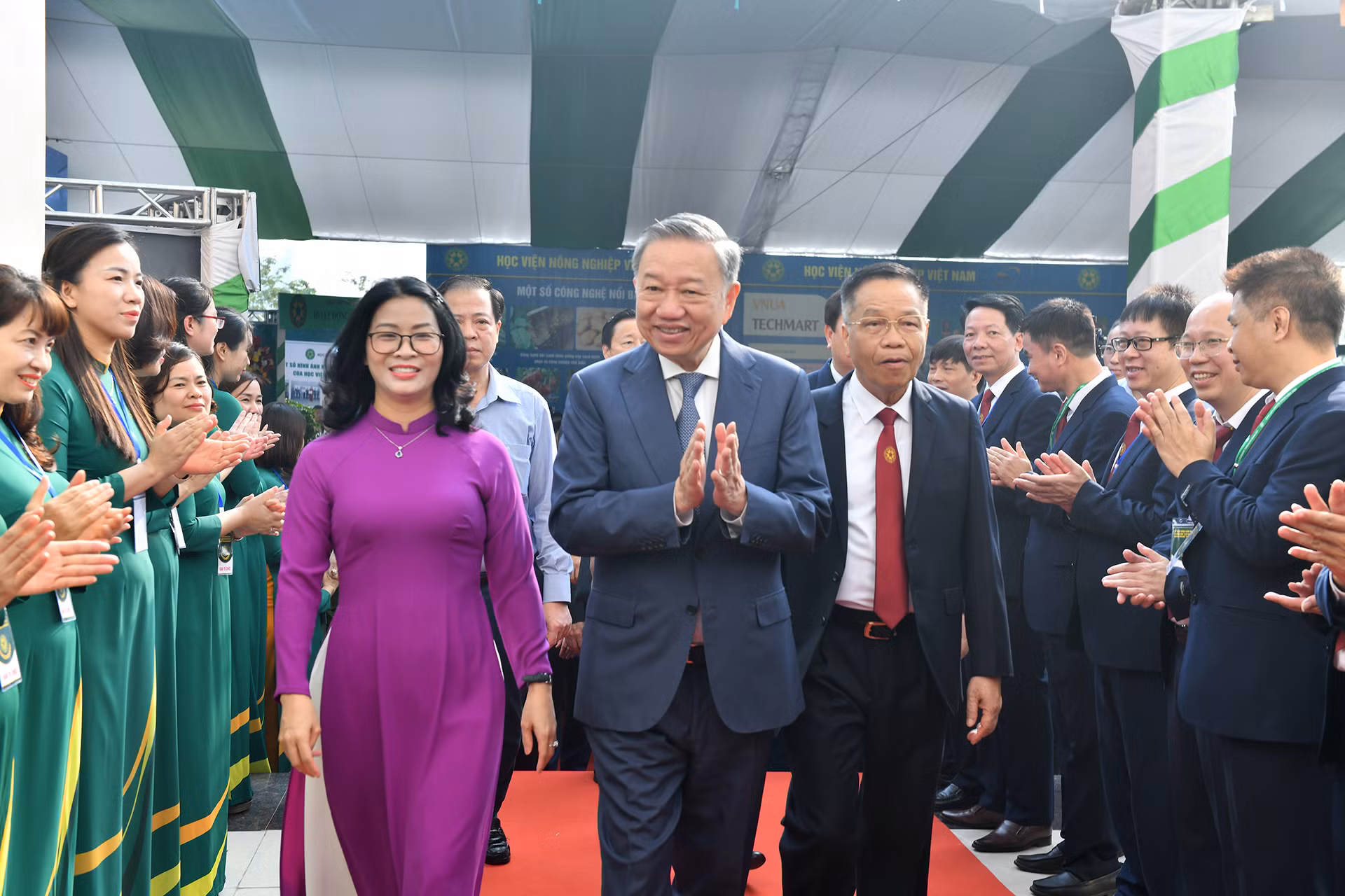 Tổng Bí thư, Chủ tịch nước Tô Lâm dự Lễ khai giảng năm học mới tại Học viện Nông nghiệp Việt Nam.