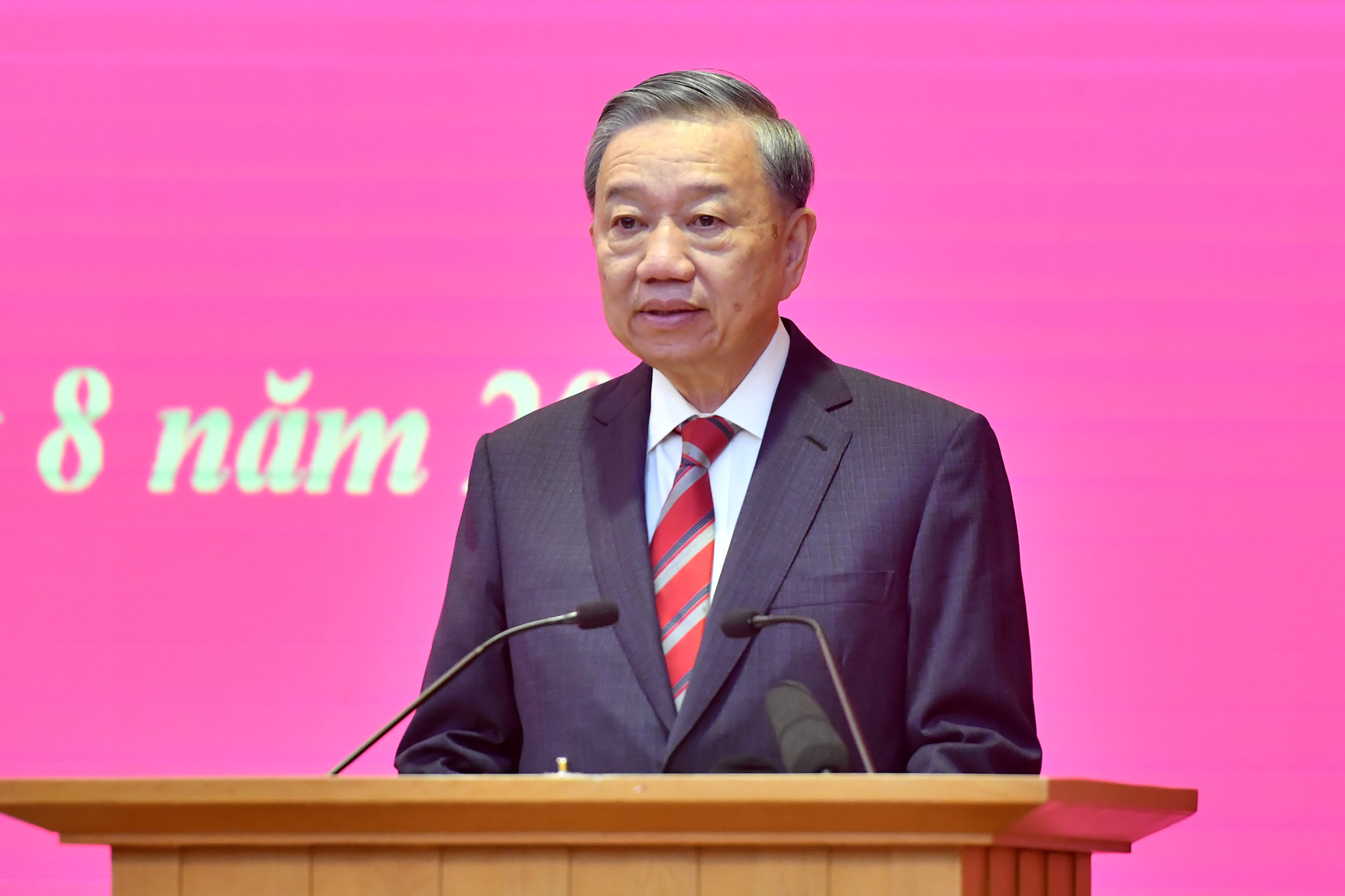 [Ảnh] Lễ công bố Quyết định phân công các Ủy viên Trung ương giữ chức Trưởng Ban Kinh tế Trung ương và Trưởng Ban Dân vận Trung ương ảnh 1