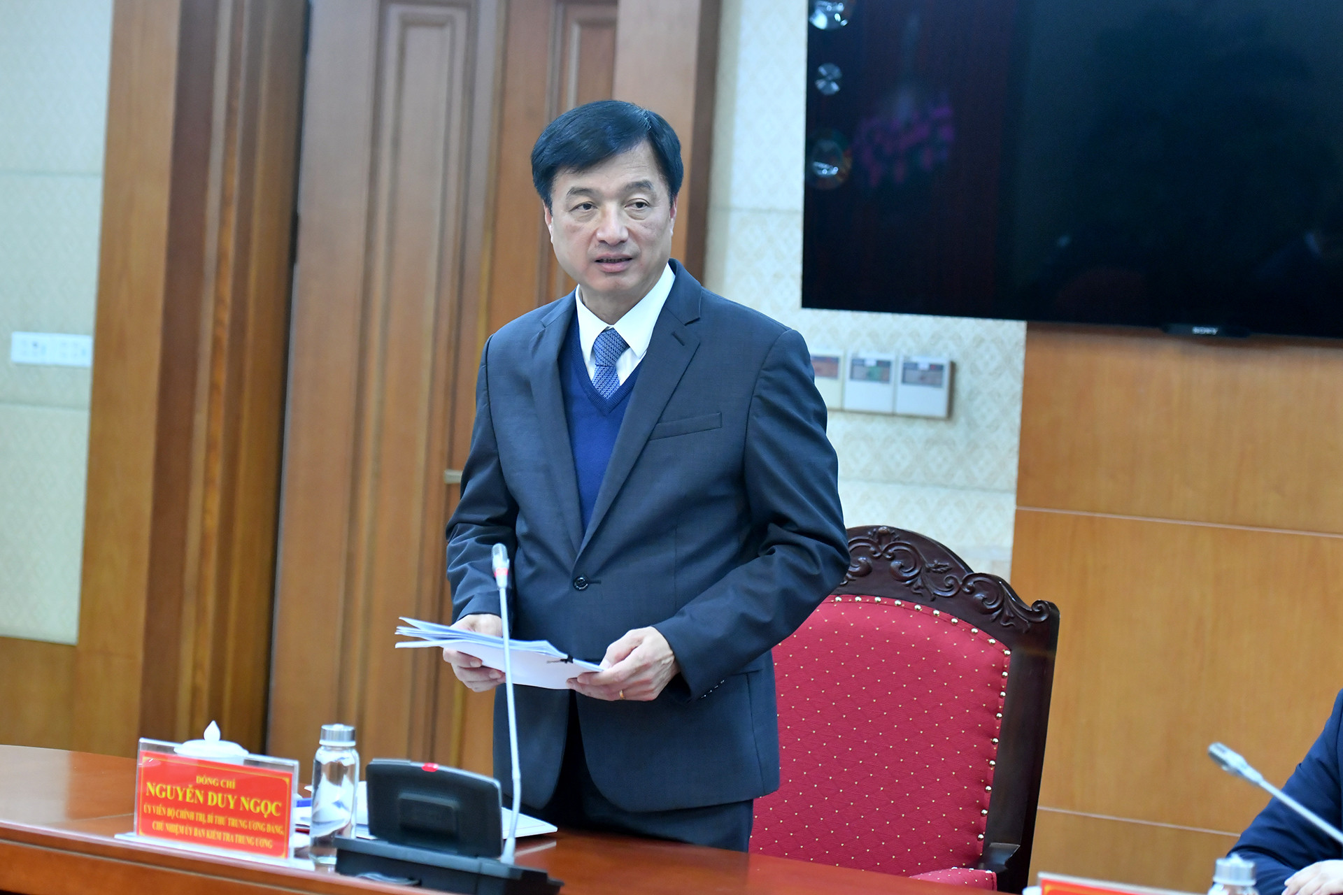 Đồng chí Nguyễn Duy Ngọc, Ủy viên Bộ Chính trị, Bí thư Trung ương Đảng, Chủ nhiệm Ủy ban Kiểm tra Trung ương phát biểu tại hội nghị.