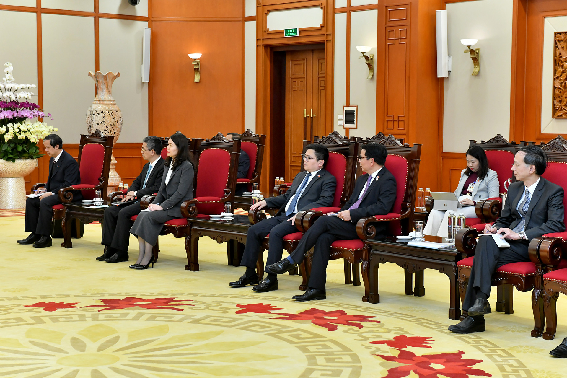 Các đại biểu Việt Nam tham dự buổi tiếp.