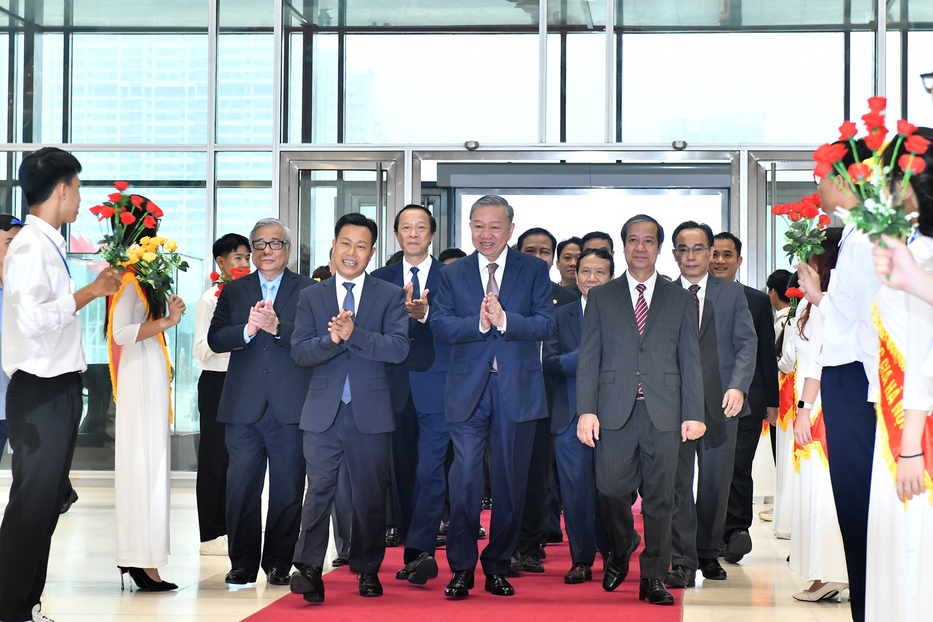 Tổng Bí thư Tô Lâm dự buổi gặp mặt.