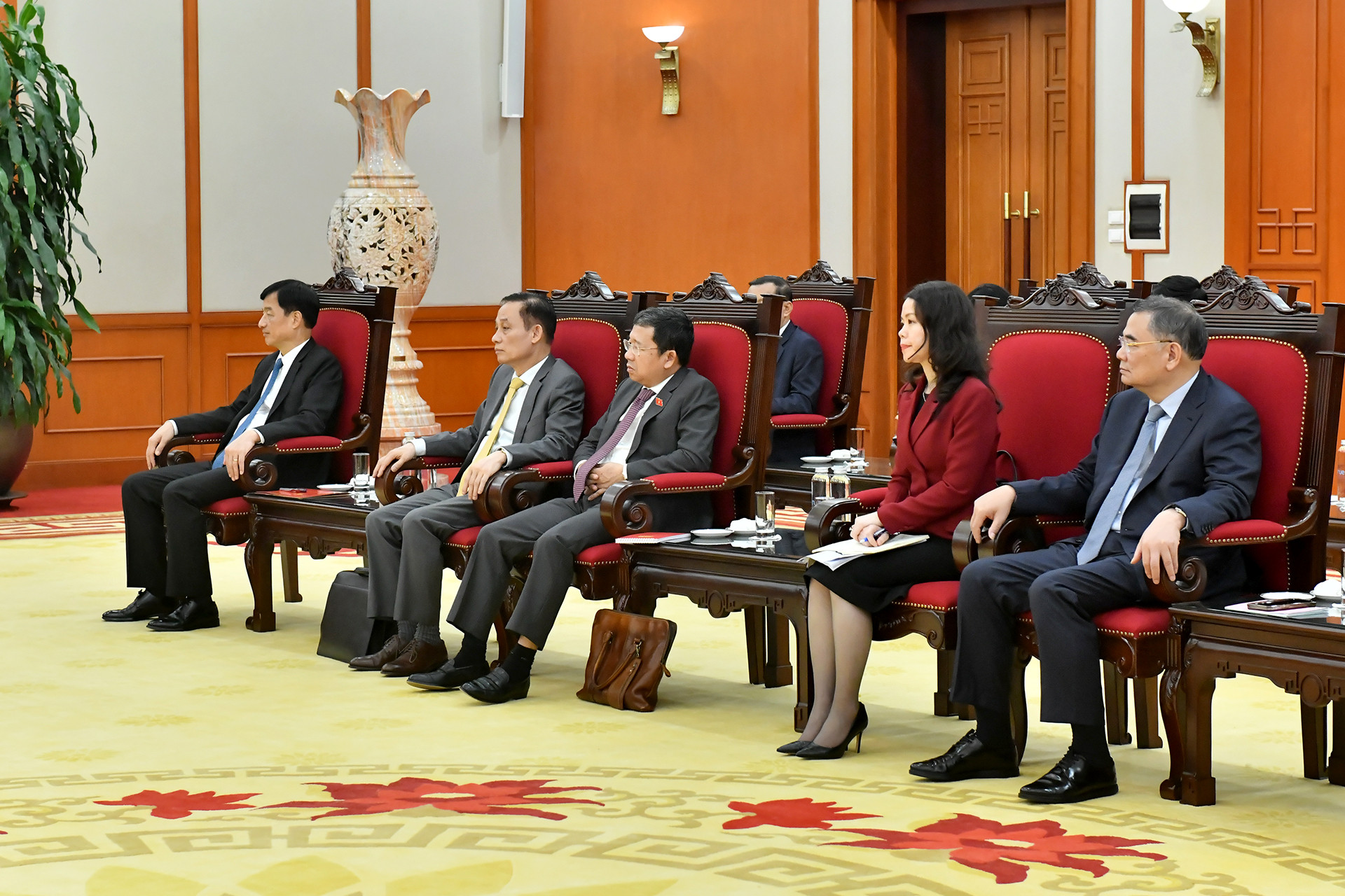 Các đại biểu Việt Nam tham dự buổi tiếp. Các đại biểu Việt Nam tham dự buổi tiếp.