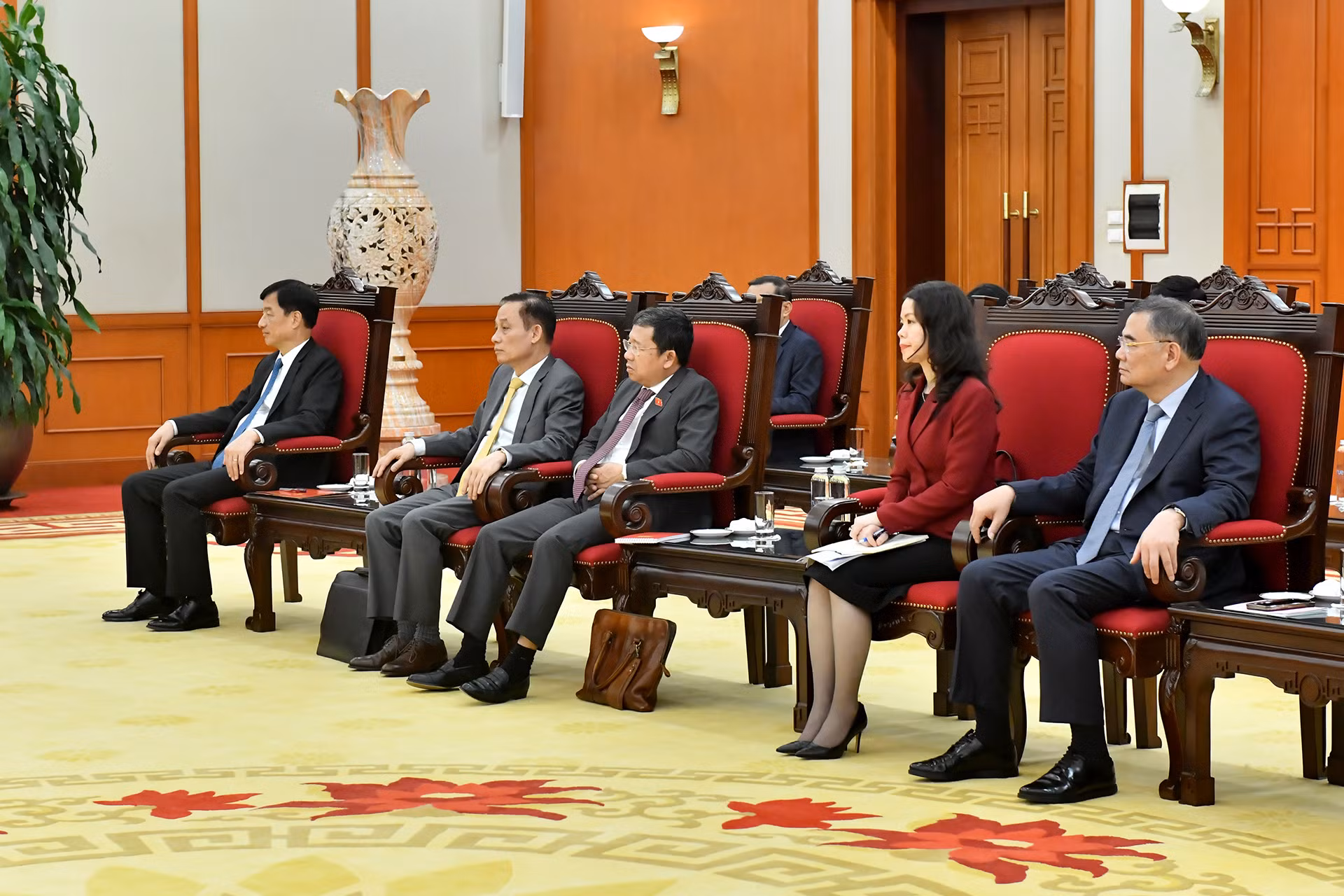 Các đại biểu Việt Nam tham dự buổi tiếp.